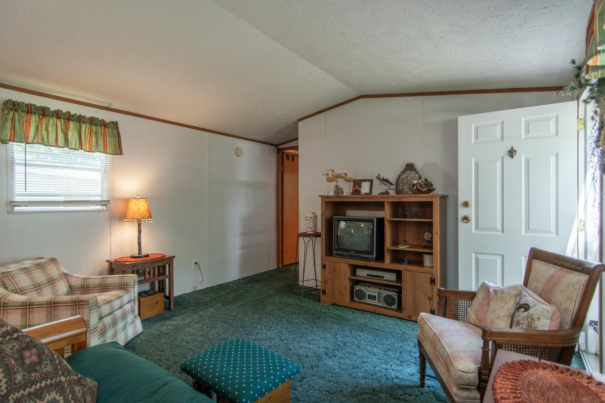 2001 single family home for sale at 15634 County Road 1, Unit 24 in Fifty Lakes, MN — 2 bed, 1 bath (photo 10 of 43)