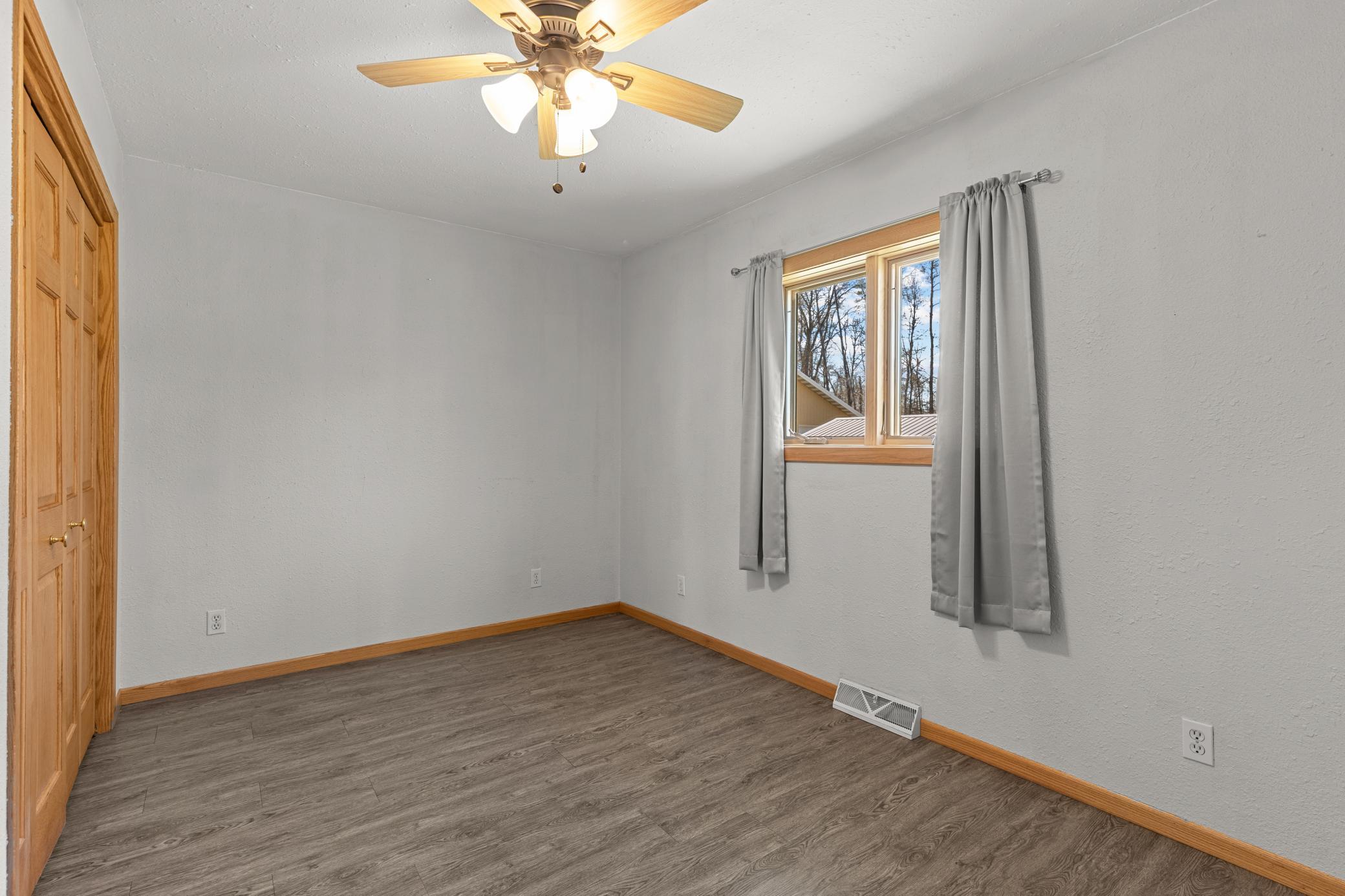 1986 single family home for sale at 18938 Maryville Road in Brainerd, MN — 5 bed, 3 bath (photo 19 of 62)