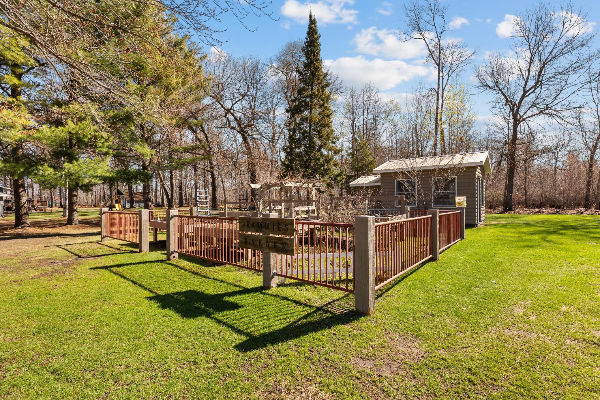 1986 single family home for sale at 18938 Maryville Road in Brainerd, MN — 5 bed, 3 bath (photo 50 of 62)