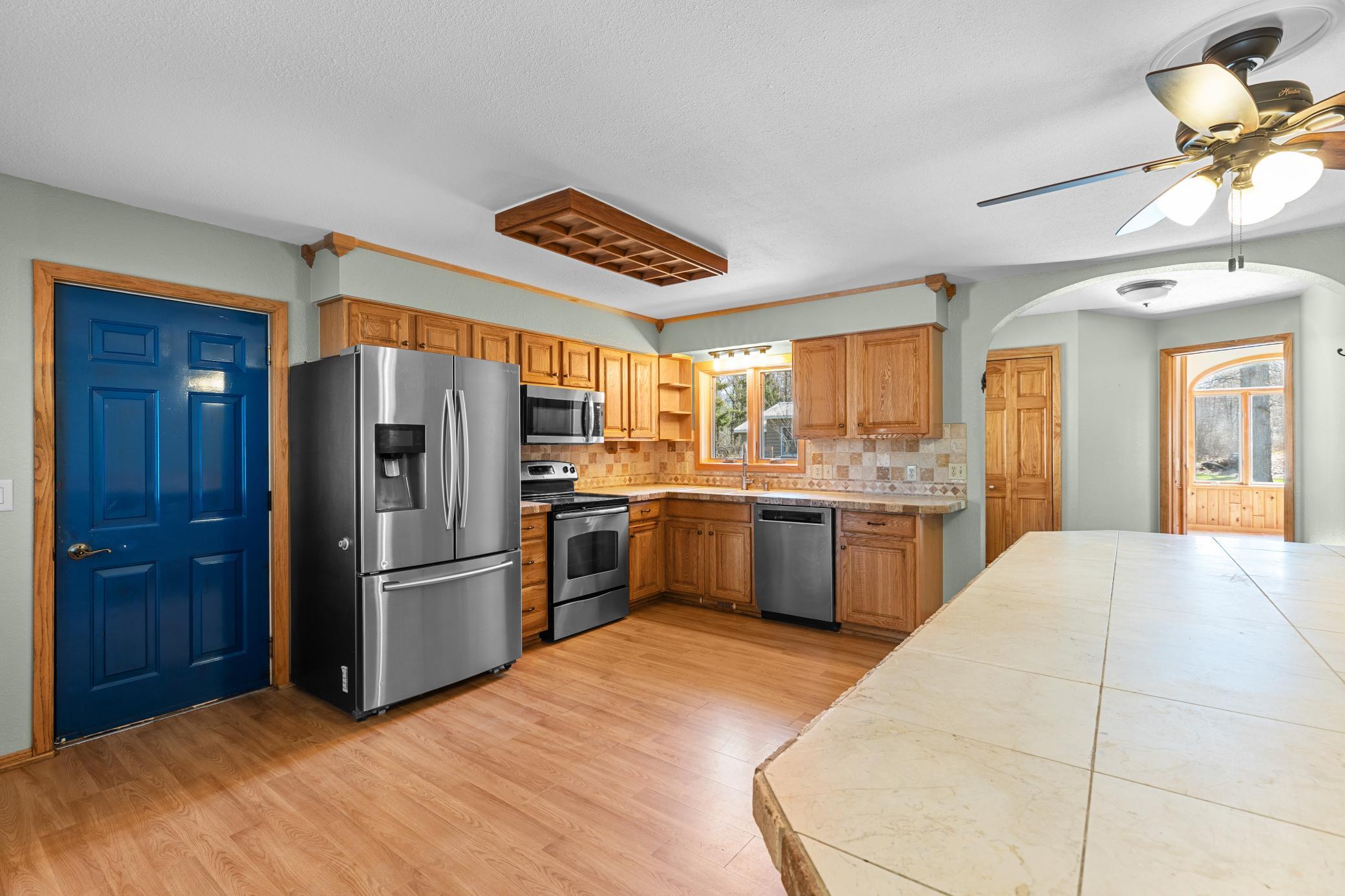 1986 single family home for sale at 18938 Maryville Road in Brainerd, MN — 5 bed, 3 bath (photo 7 of 62)