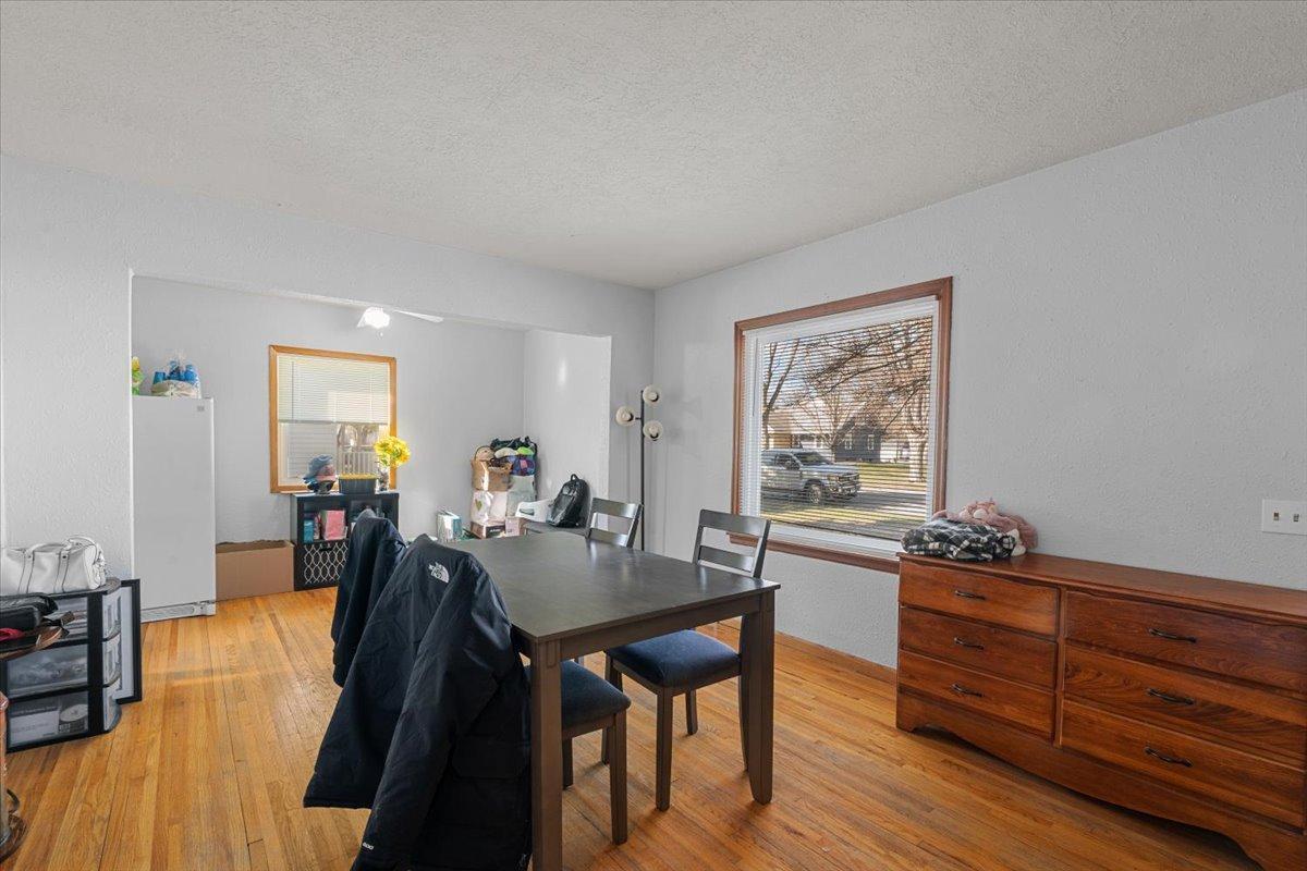 1949 single family home for sale at 515 5th Street in Wyndmere, ND — 3 bed, 2 bath (photo 19 of 64)