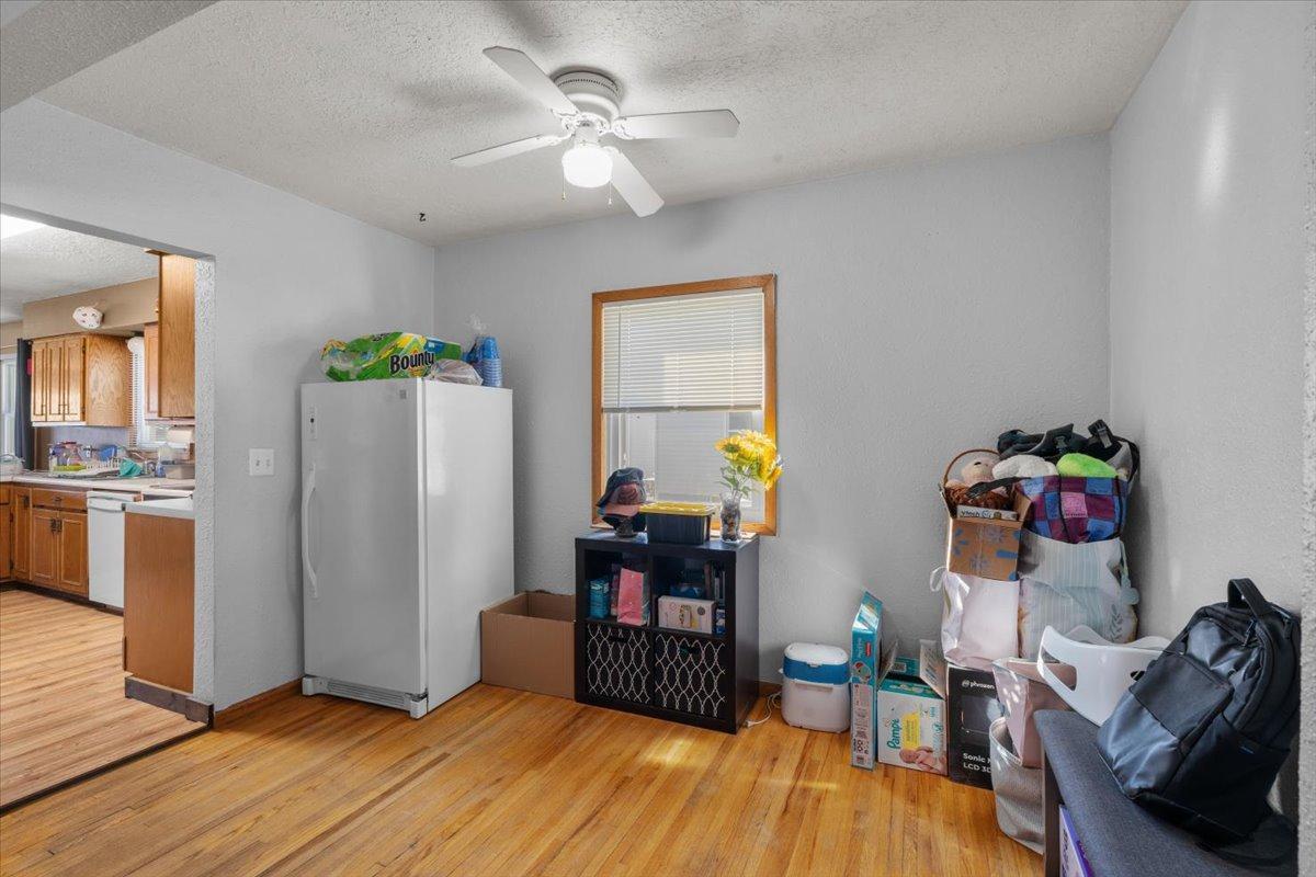 1949 single family home for sale at 515 5th Street in Wyndmere, ND — 3 bed, 2 bath (photo 24 of 64)