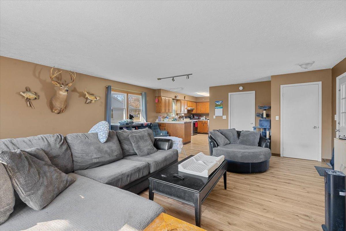 1949 single family home for sale at 515 5th Street in Wyndmere, ND — 3 bed, 2 bath (photo 35 of 64)