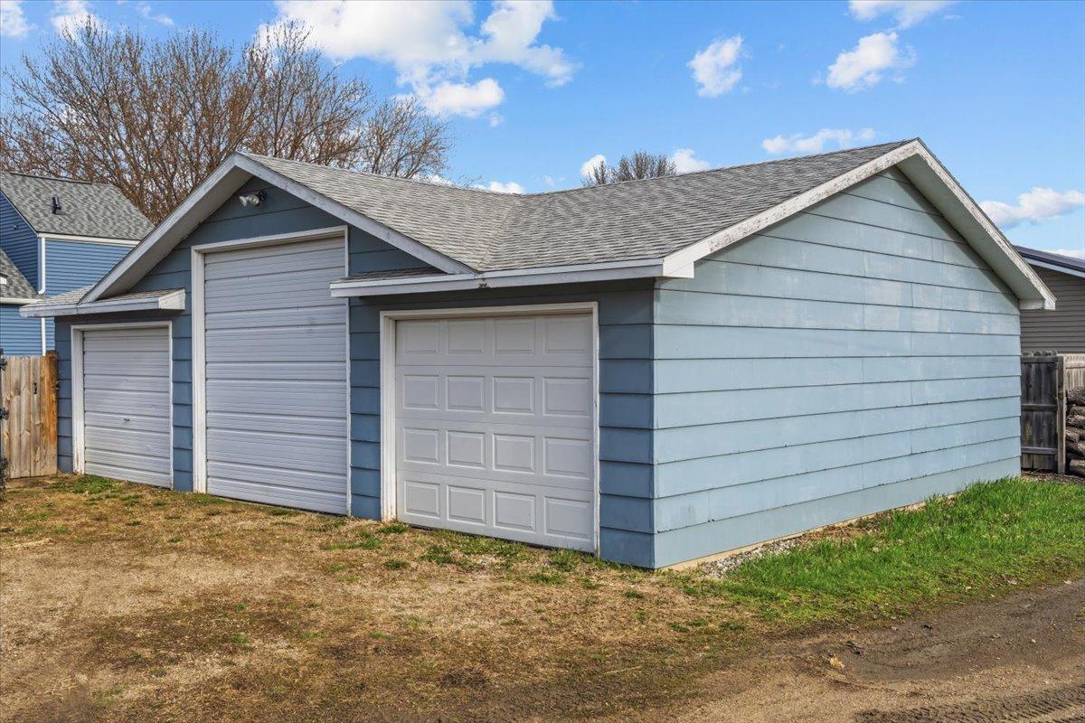 1949 single family home for sale at 515 5th Street in Wyndmere, ND — 3 bed, 2 bath (photo 57 of 64)