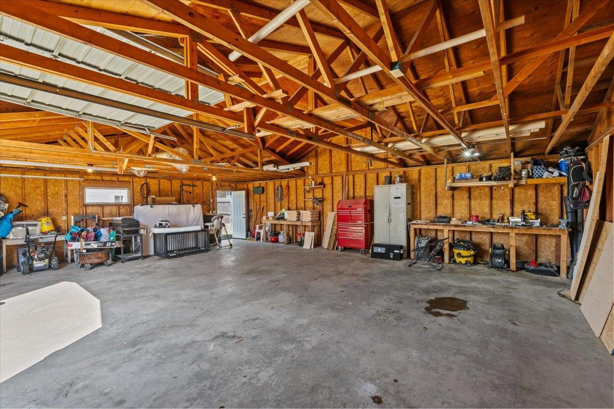 1949 single family home for sale at 515 5th Street in Wyndmere, ND — 3 bed, 2 bath (photo 59 of 64)