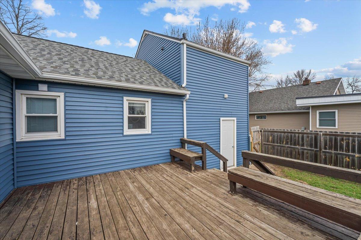 1949 single family home for sale at 515 5th Street in Wyndmere, ND — 3 bed, 2 bath (photo 10 of 64)