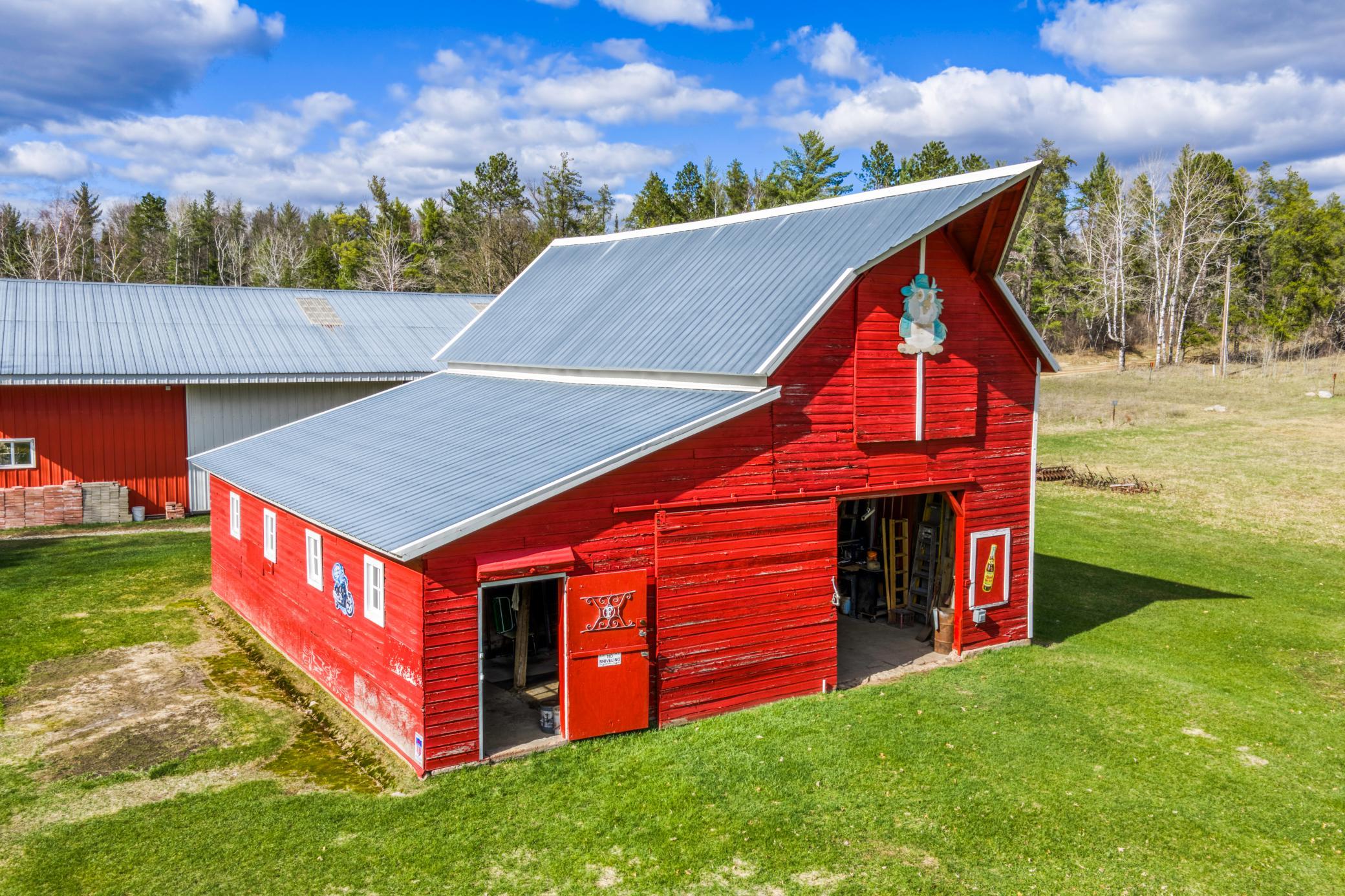 2000 single family home for sale at 11005 320th Street in Park Rapids, MN — 3 bed, 2 bath (photo 12 of 60)