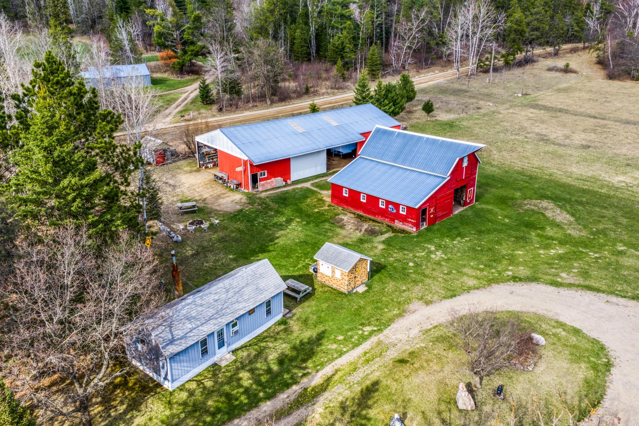 2000 single family home for sale at 11005 320th Street in Park Rapids, MN — 3 bed, 2 bath (photo 17 of 60)