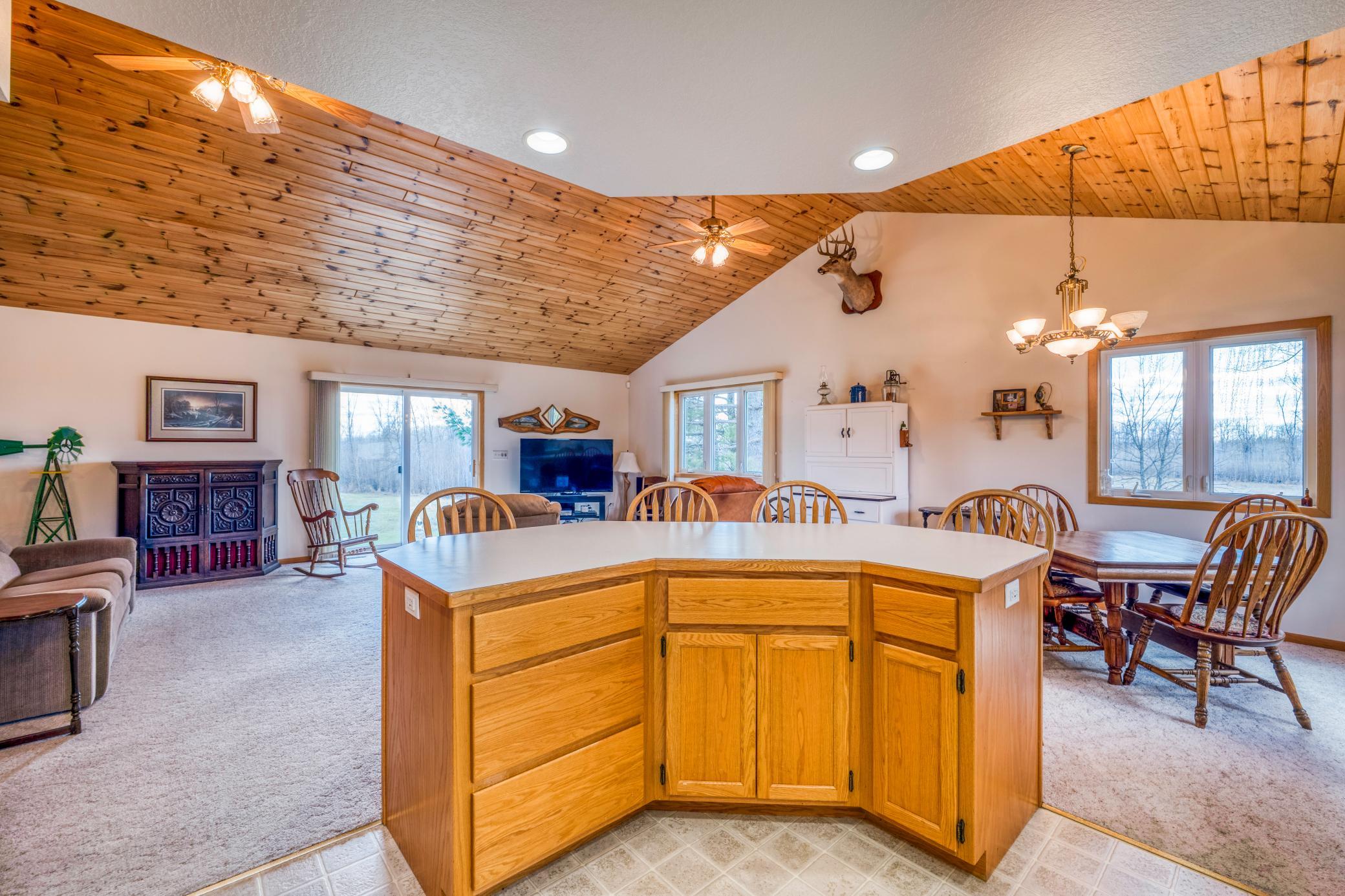 2000 single family home for sale at 11005 320th Street in Park Rapids, MN — 3 bed, 2 bath (photo 25 of 60)