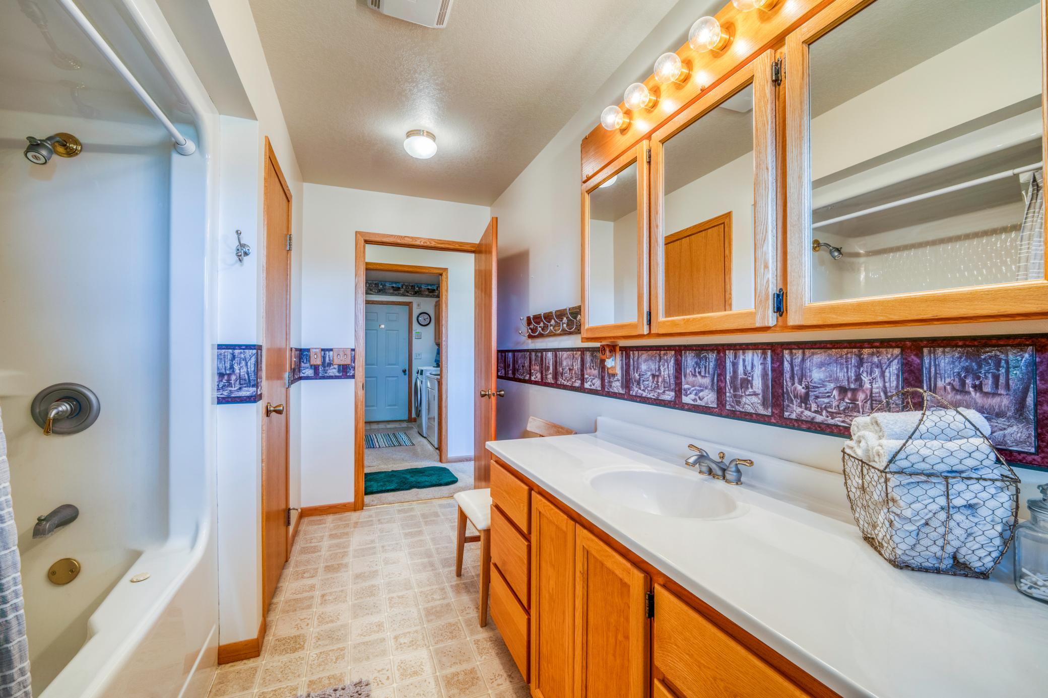 2000 single family home for sale at 11005 320th Street in Park Rapids, MN — 3 bed, 2 bath (photo 29 of 60)