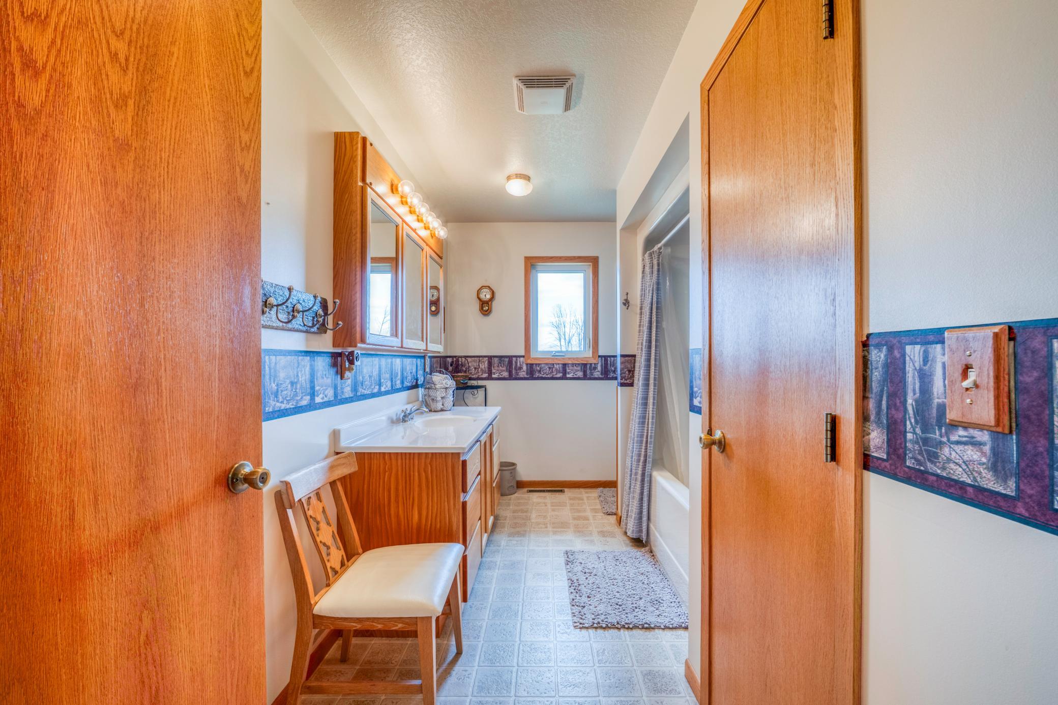 2000 single family home for sale at 11005 320th Street in Park Rapids, MN — 3 bed, 2 bath (photo 30 of 60)