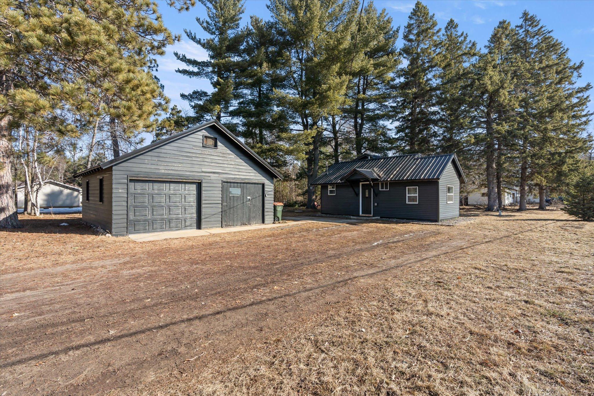 1960 single family home for sale at 34010 2nd Avenue in Pequot Lakes, MN — 3 bed, 1 bath (photo 22 of 33)