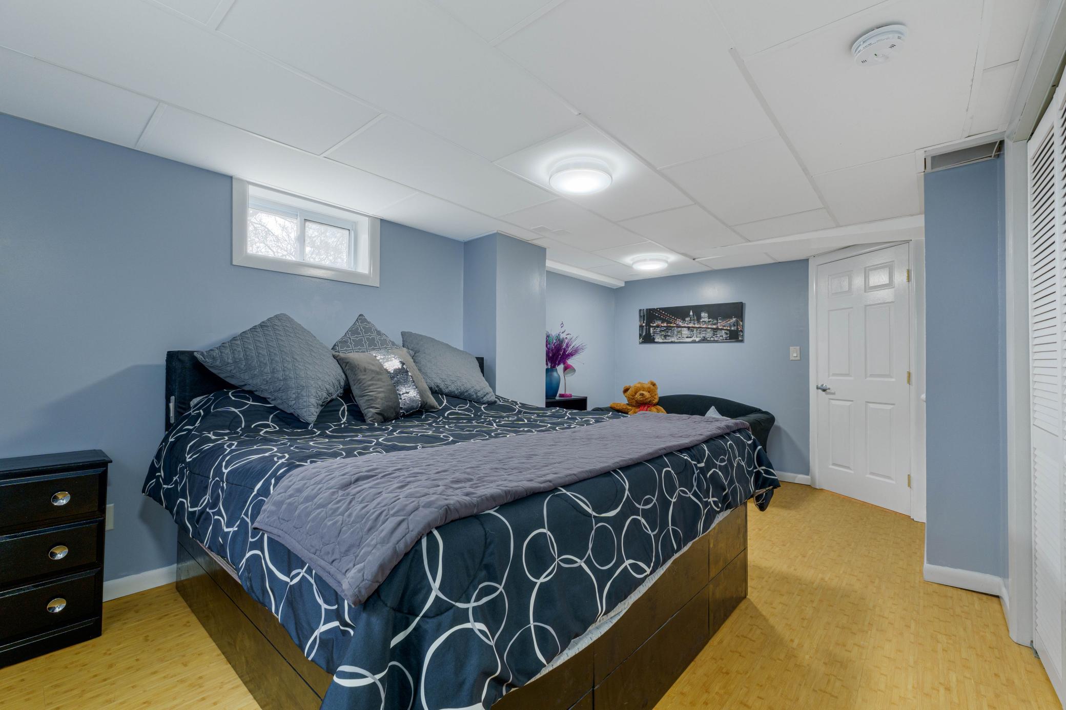 1962 single family home for sale at 714 10th Street in Hawley, MN — 6 bed, 2 bath (photo 23 of 34)