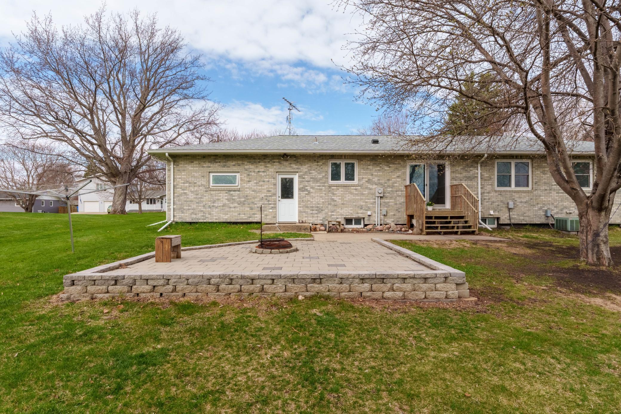 1962 single family home for sale at 714 10th Street in Hawley, MN — 6 bed, 2 bath (photo 34 of 34)
