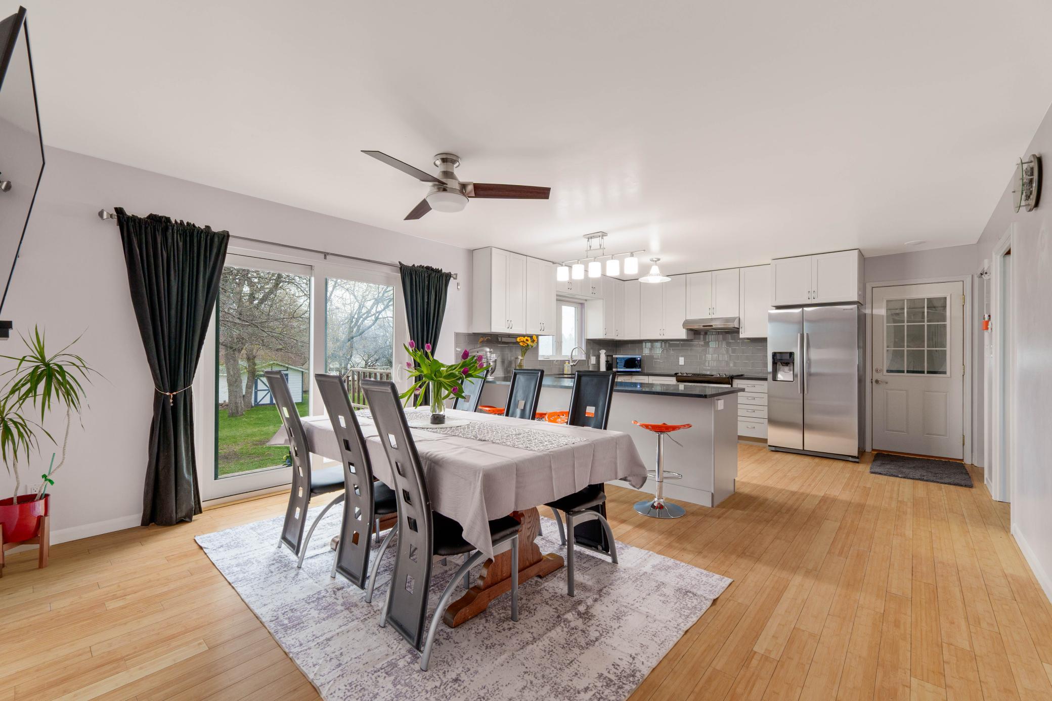 1962 single family home for sale at 714 10th Street in Hawley, MN — 6 bed, 2 bath (photo 5 of 34)