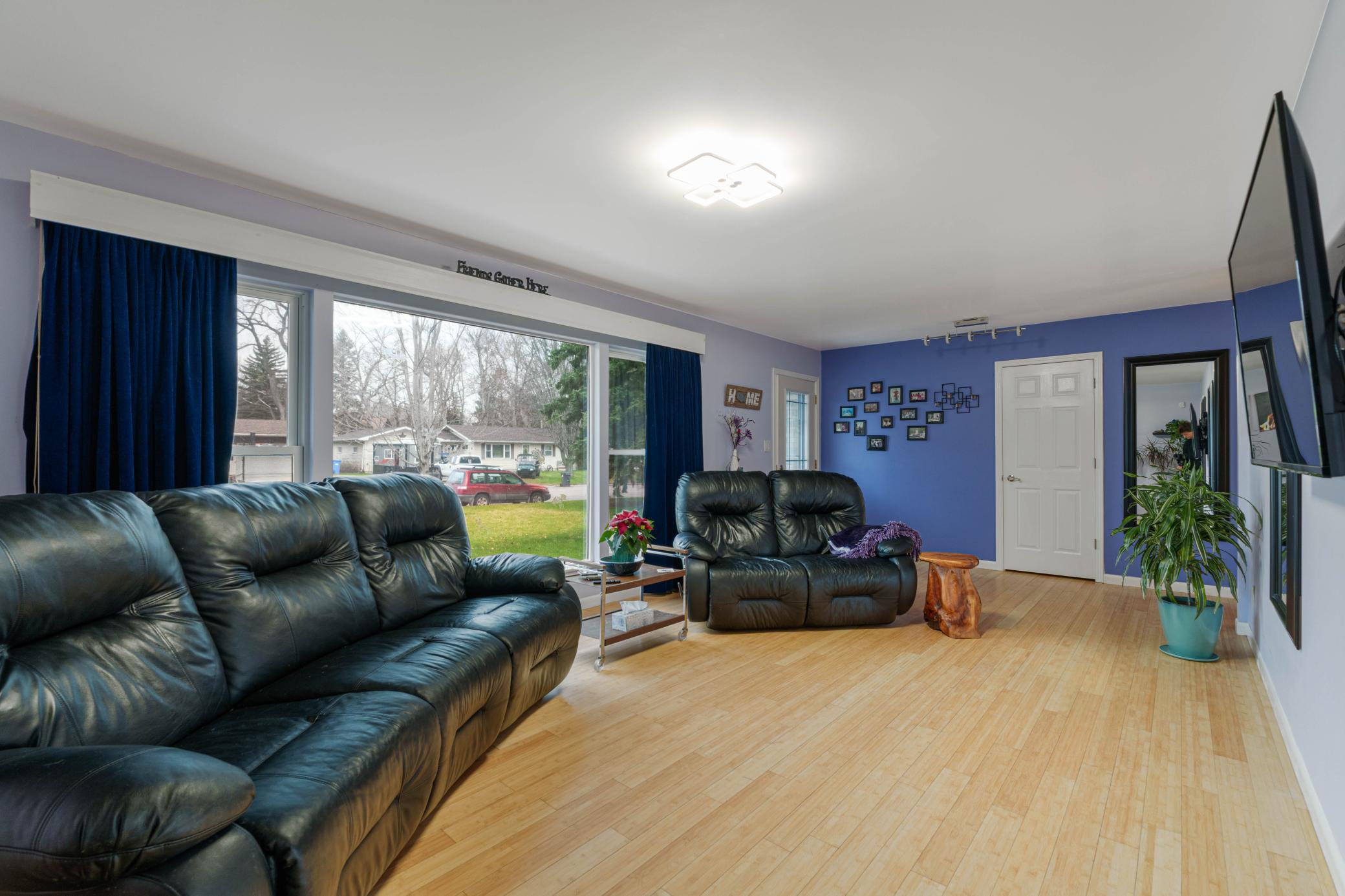 1962 single family home for sale at 714 10th Street in Hawley, MN — 6 bed, 2 bath (photo 8 of 34)