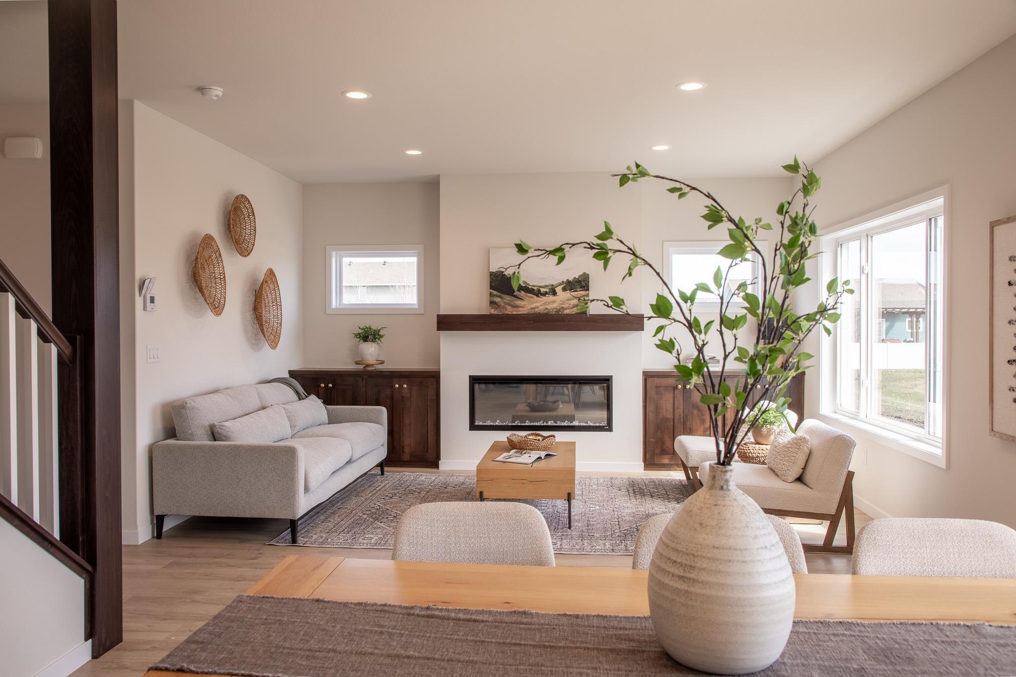 4800 Decorah Way S, Fargo ND 58104 - Photo 4 of 33