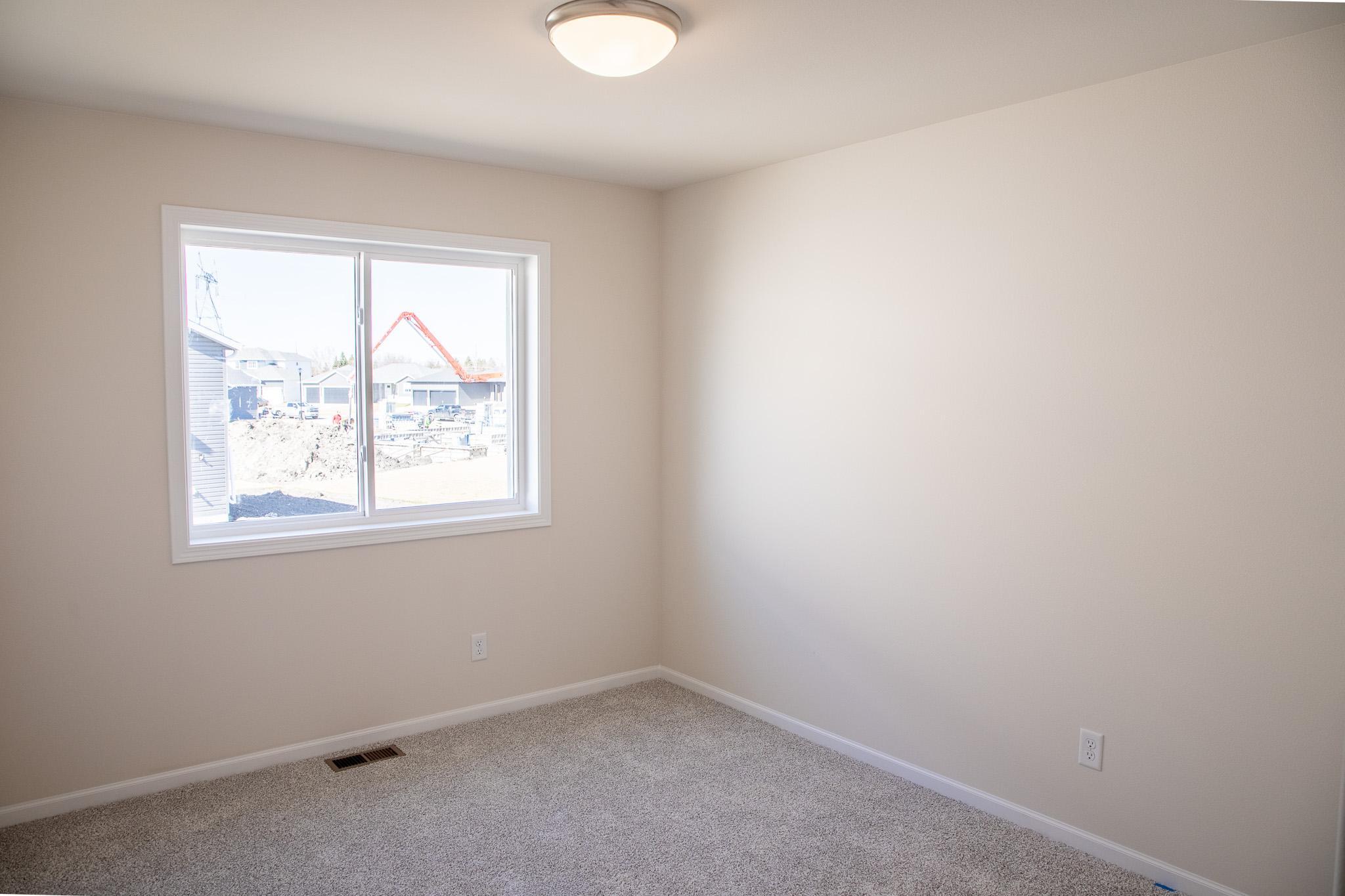 6794 Meadow View Drive S, Fargo ND 58104 - Photo 22 of 35