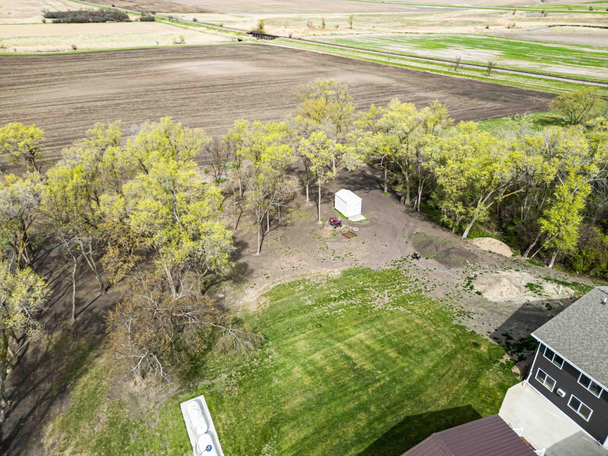 2014 single family home for sale at 137 Roosevelt Street in Cayuga, ND — 3 bed, 3 bath (photo 16 of 58)