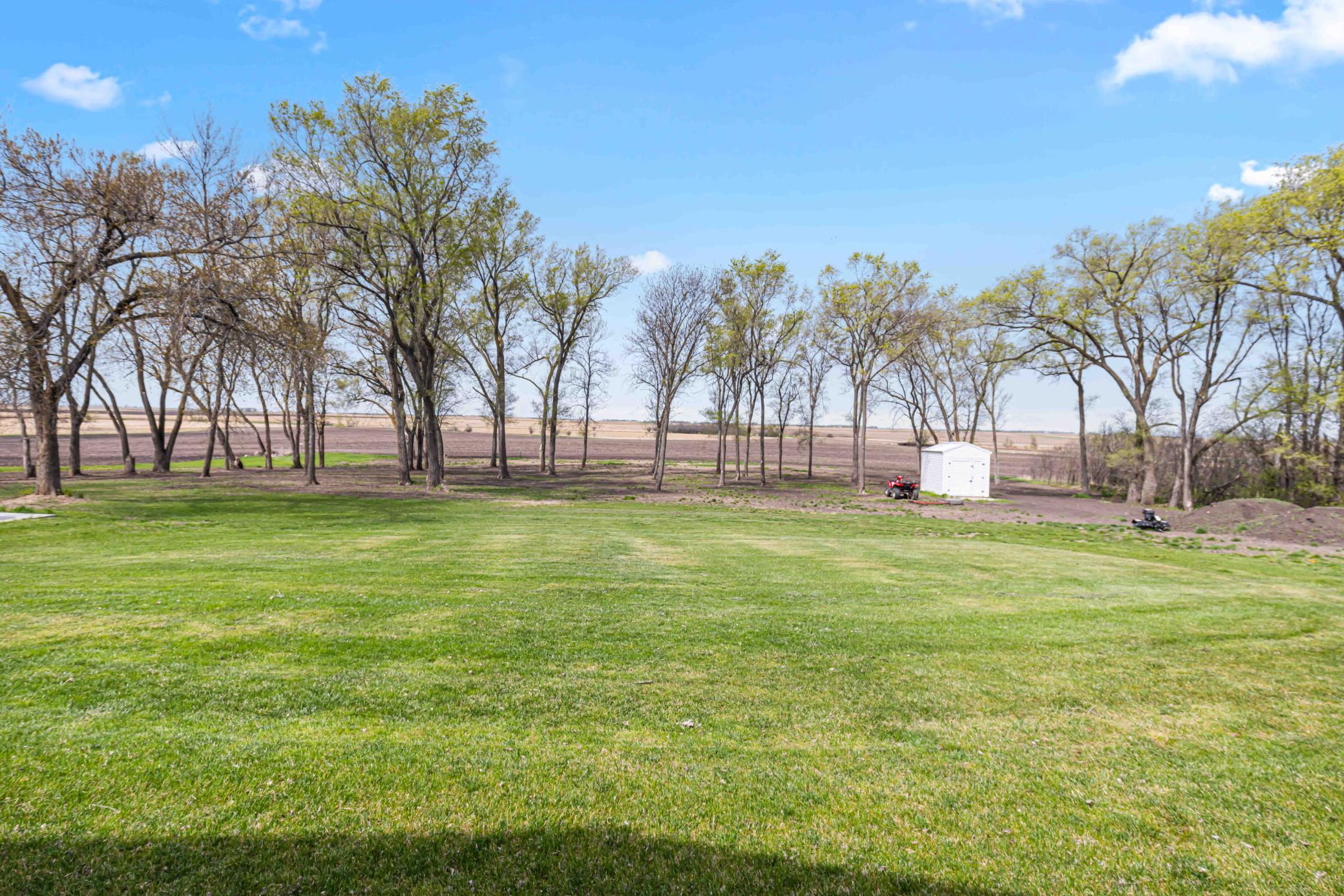 2014 single family home for sale at 137 Roosevelt Street in Cayuga, ND — 3 bed, 3 bath (photo 20 of 58)