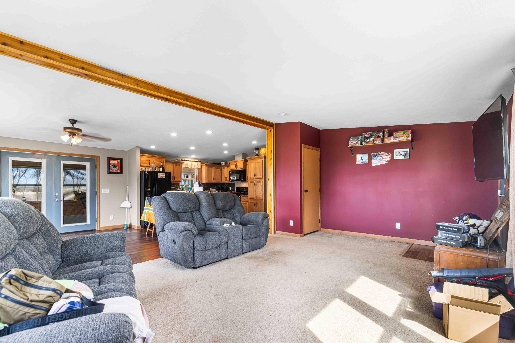 2014 single family home for sale at 137 Roosevelt Street in Cayuga, ND — 3 bed, 3 bath (photo 24 of 58)