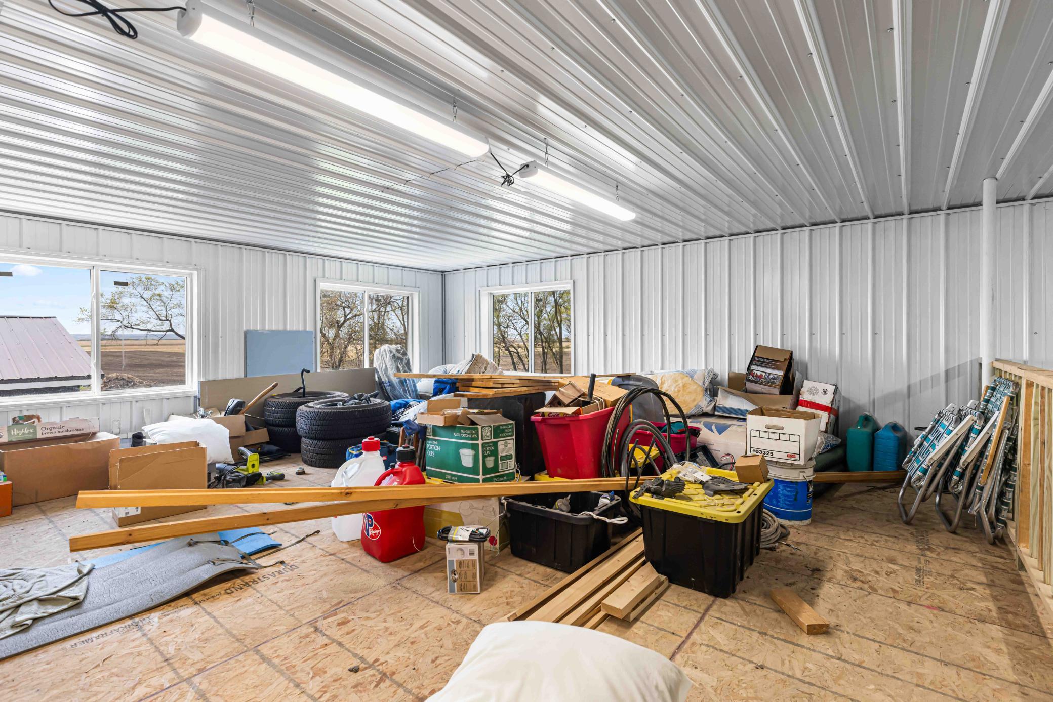 2014 single family home for sale at 137 Roosevelt Street in Cayuga, ND — 3 bed, 3 bath (photo 48 of 58)