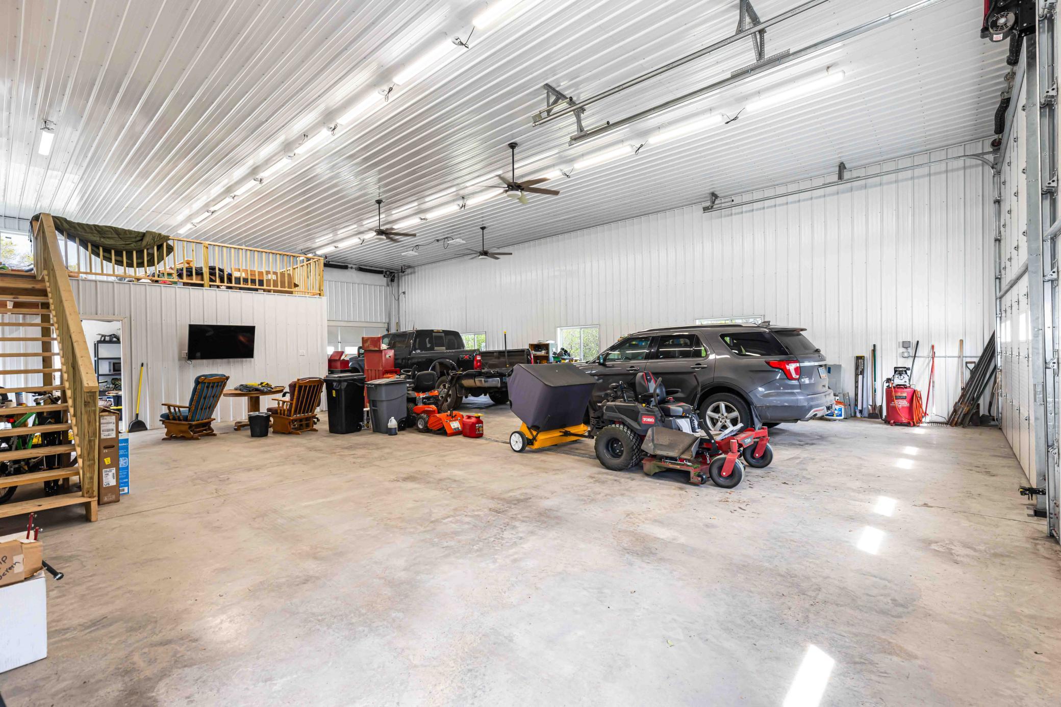 2014 single family home for sale at 137 Roosevelt Street in Cayuga, ND — 3 bed, 3 bath (photo 50 of 58)