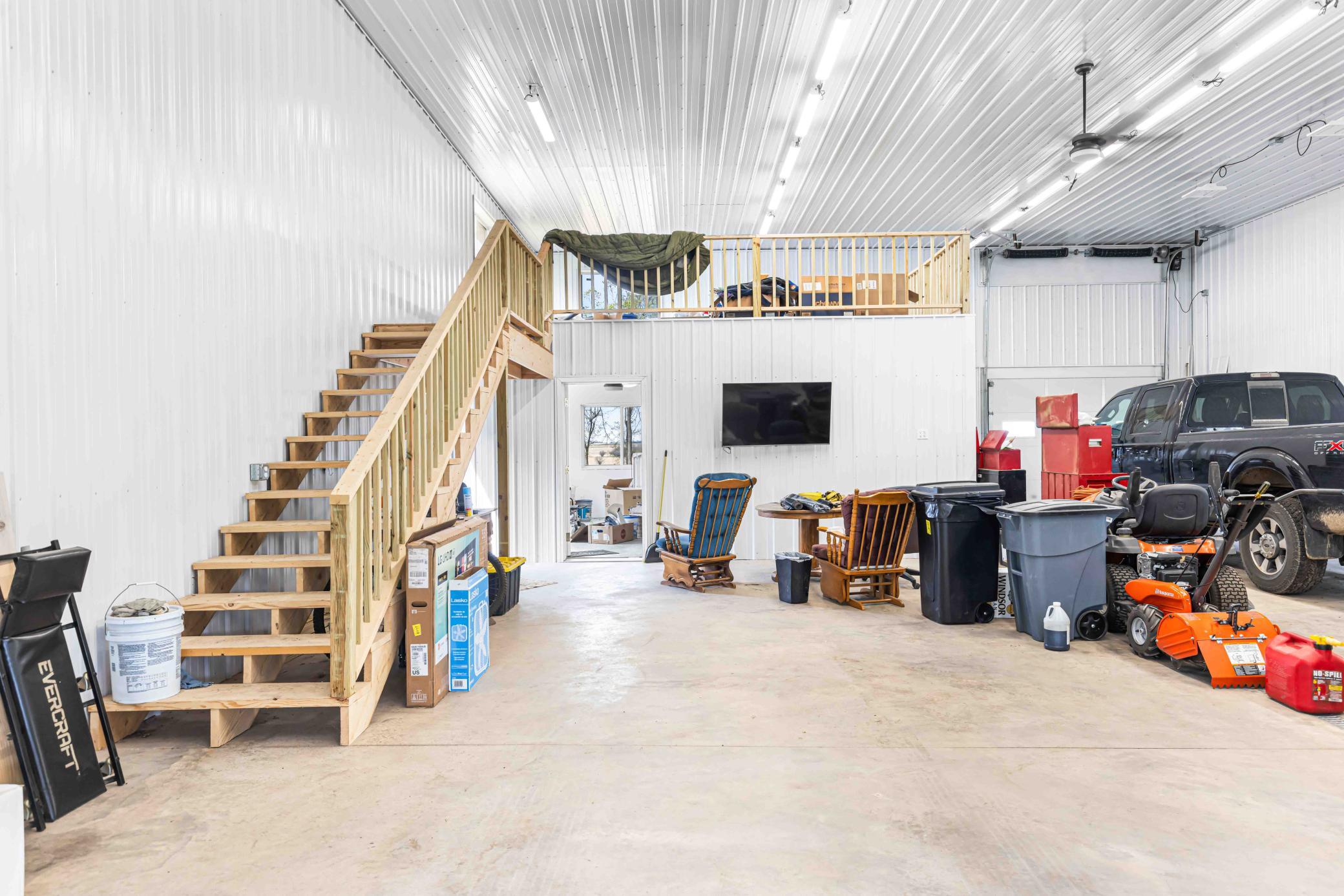 2014 single family home for sale at 137 Roosevelt Street in Cayuga, ND — 3 bed, 3 bath (photo 51 of 58)