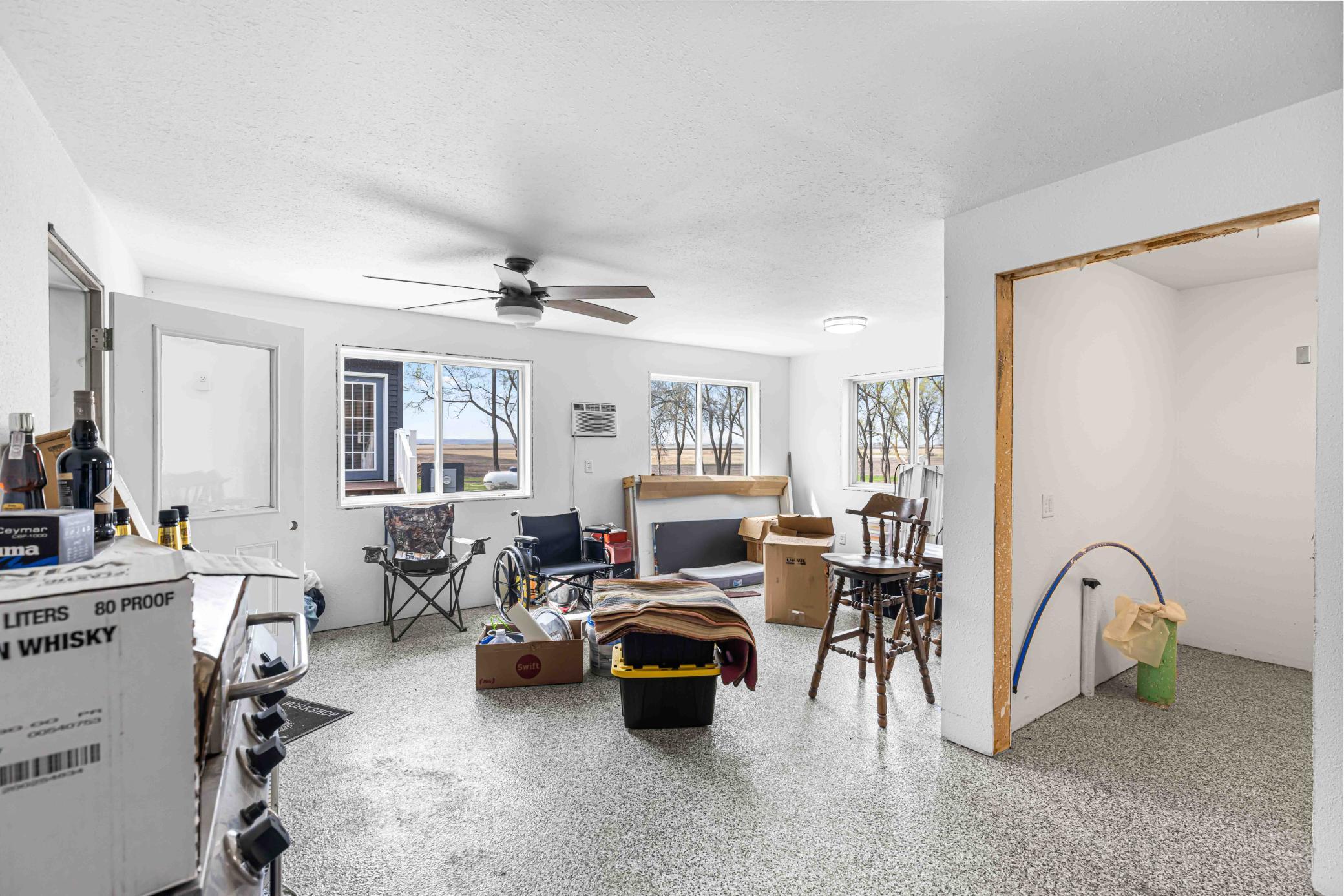2014 single family home for sale at 137 Roosevelt Street in Cayuga, ND — 3 bed, 3 bath (photo 54 of 58)