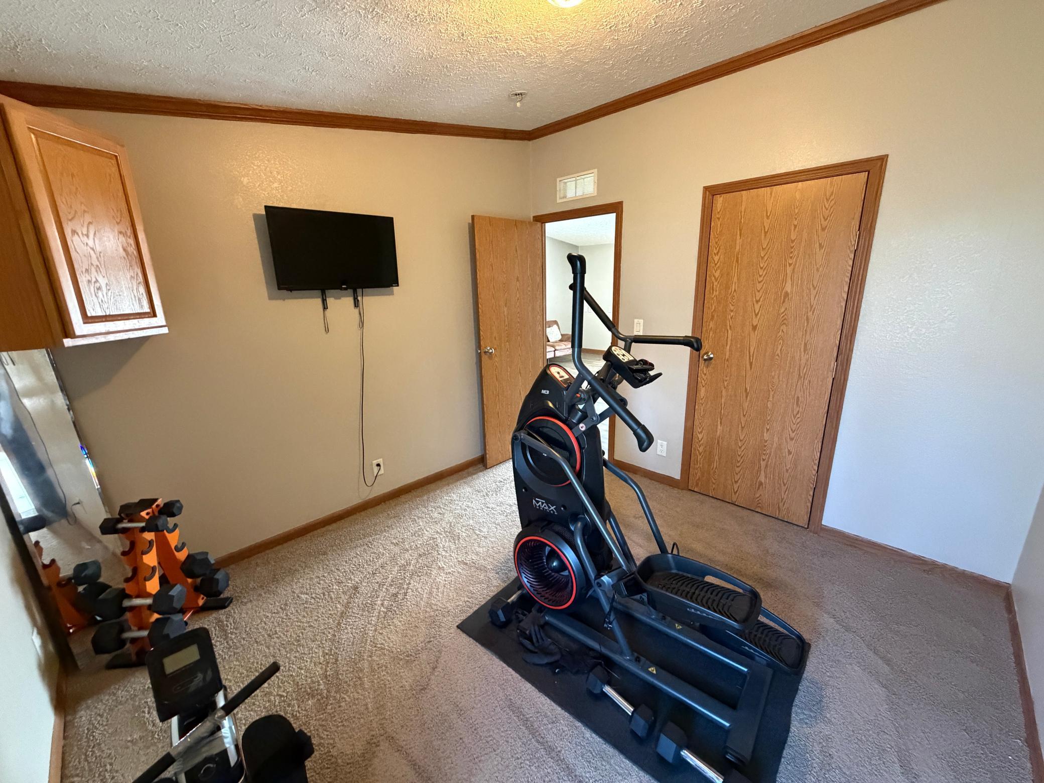2004 single family home for sale at 58296 County Road 12 in Warroad, MN — 3 bed, 2 bath (photo 12 of 42)