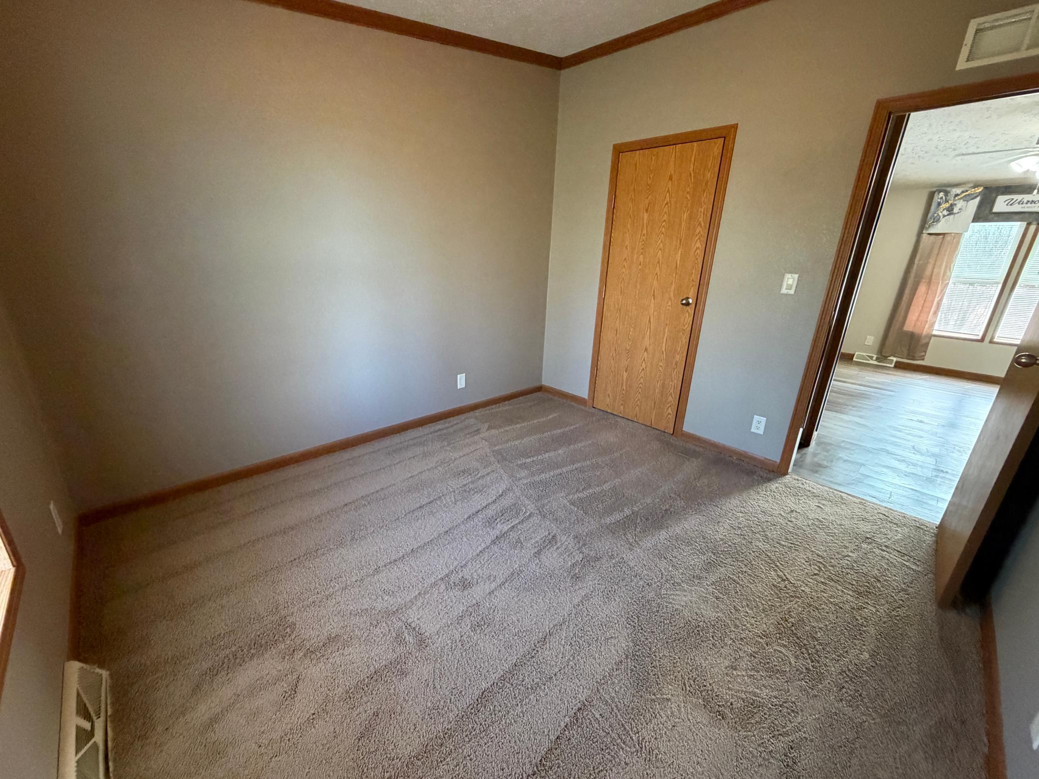 2004 single family home for sale at 58296 County Road 12 in Warroad, MN — 3 bed, 2 bath (photo 13 of 42)