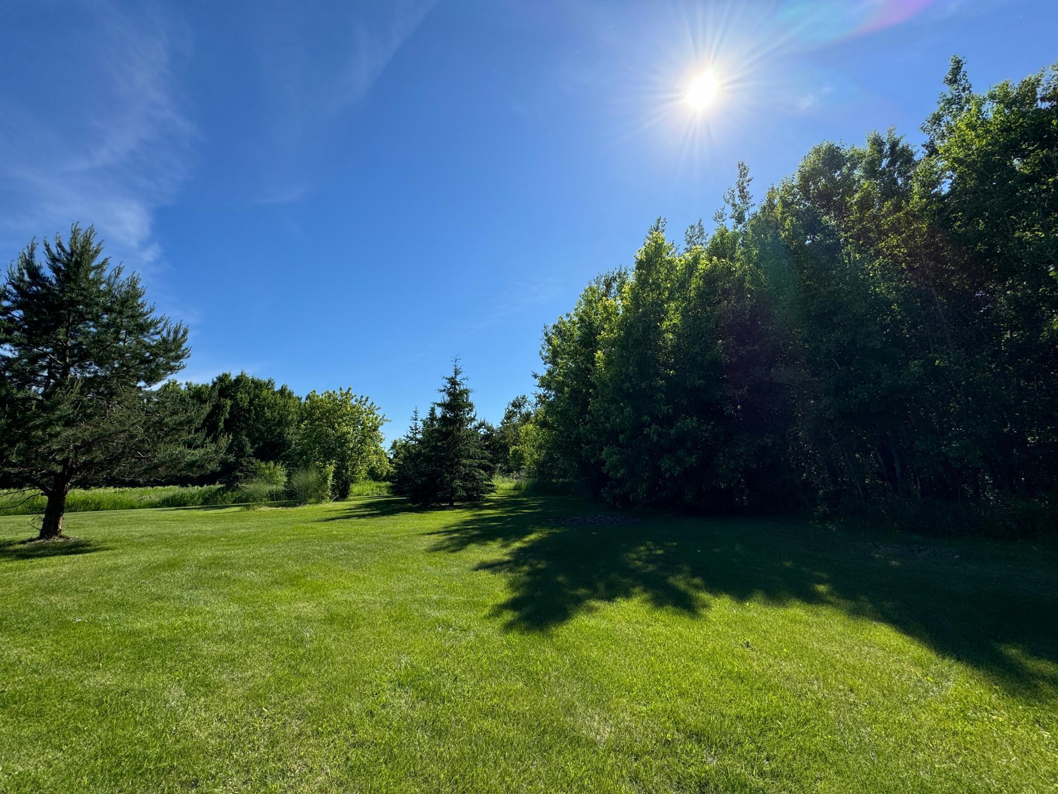 2004 single family home for sale at 58296 County Road 12 in Warroad, MN — 3 bed, 2 bath (photo 30 of 42)