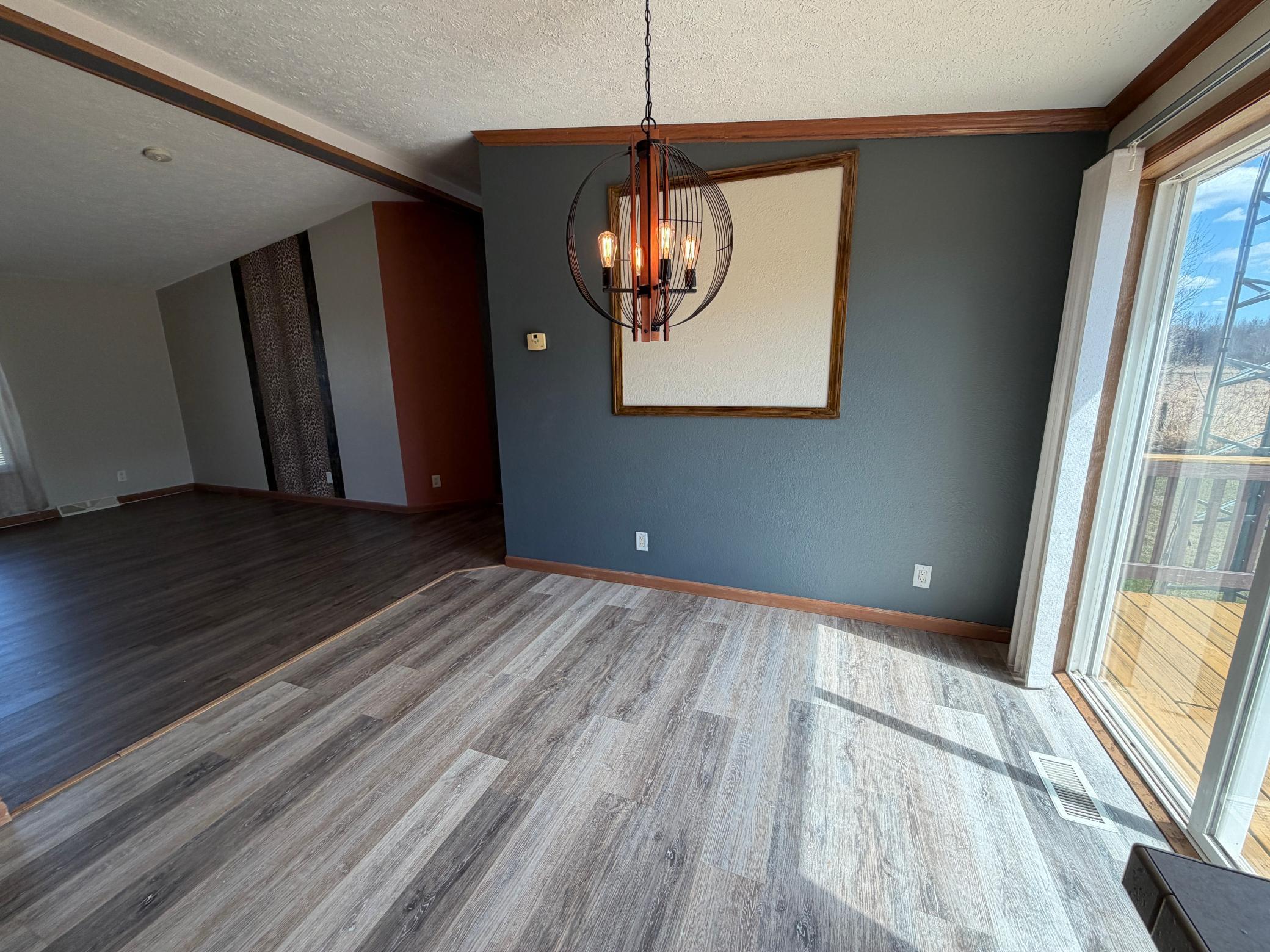 2004 single family home for sale at 58296 County Road 12 in Warroad, MN — 3 bed, 2 bath (photo 8 of 42)