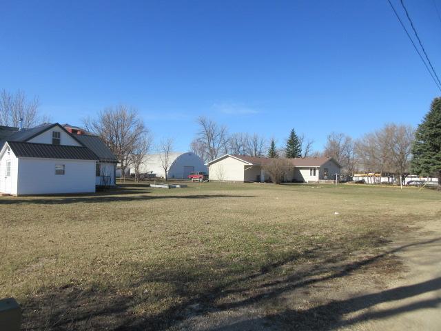 1949 land for sale at 275 3rd Street in Minto, ND (photo 2 of 5)