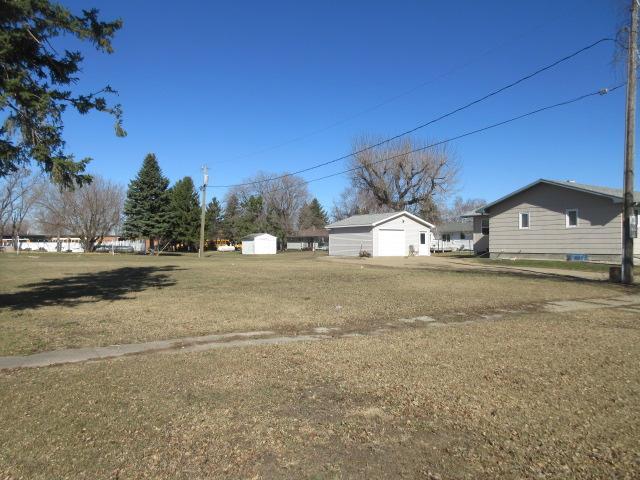 1949 land for sale at 275 3rd Street in Minto, ND (photo 5 of 5)