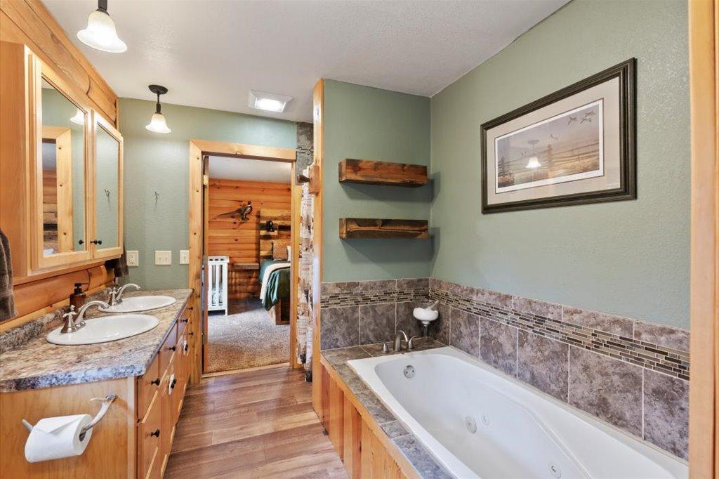 2015 single family home for sale at 7367 Hunter Circle in Brainerd, MN — 4 bed, 3 bath (photo 14 of 35)