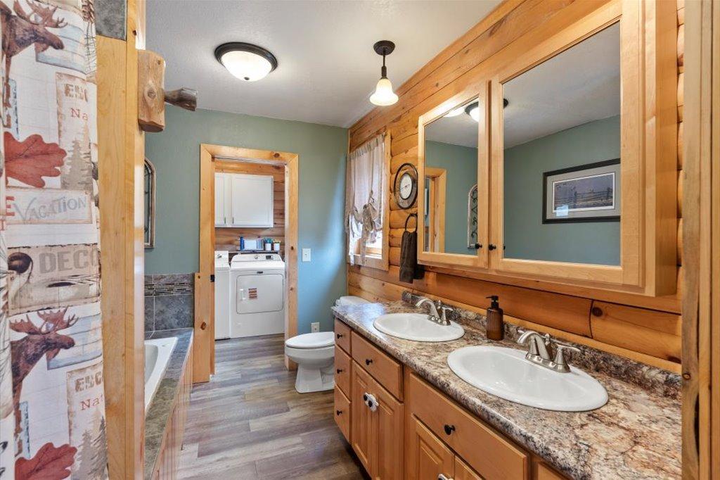 2015 single family home for sale at 7367 Hunter Circle in Brainerd, MN — 4 bed, 3 bath (photo 15 of 35)