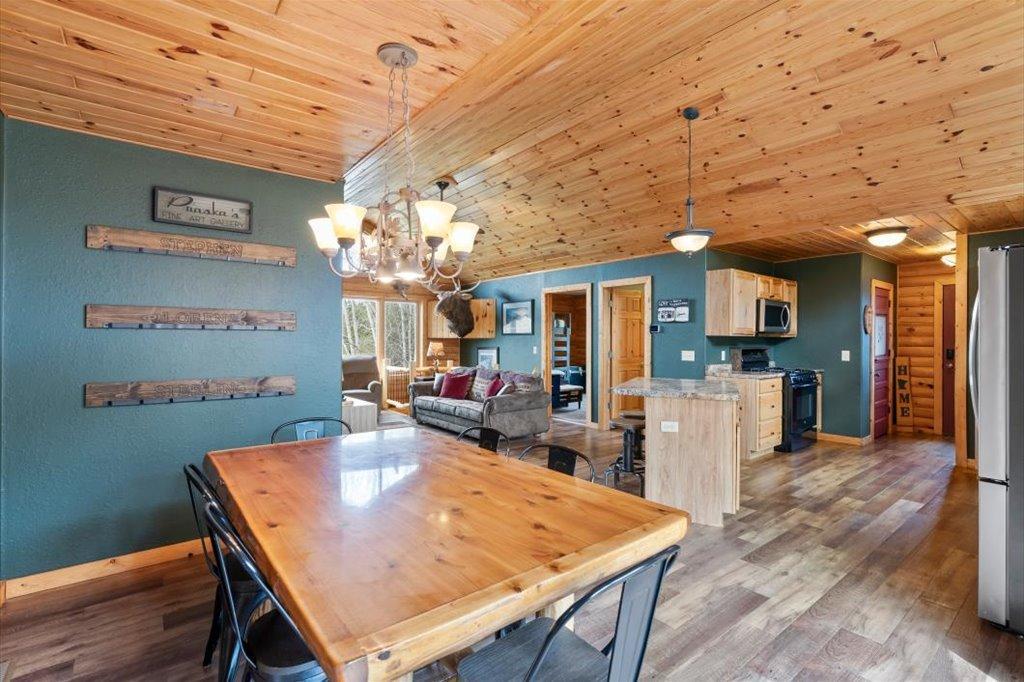 2015 single family home for sale at 7367 Hunter Circle in Brainerd, MN — 4 bed, 3 bath (photo 8 of 35)