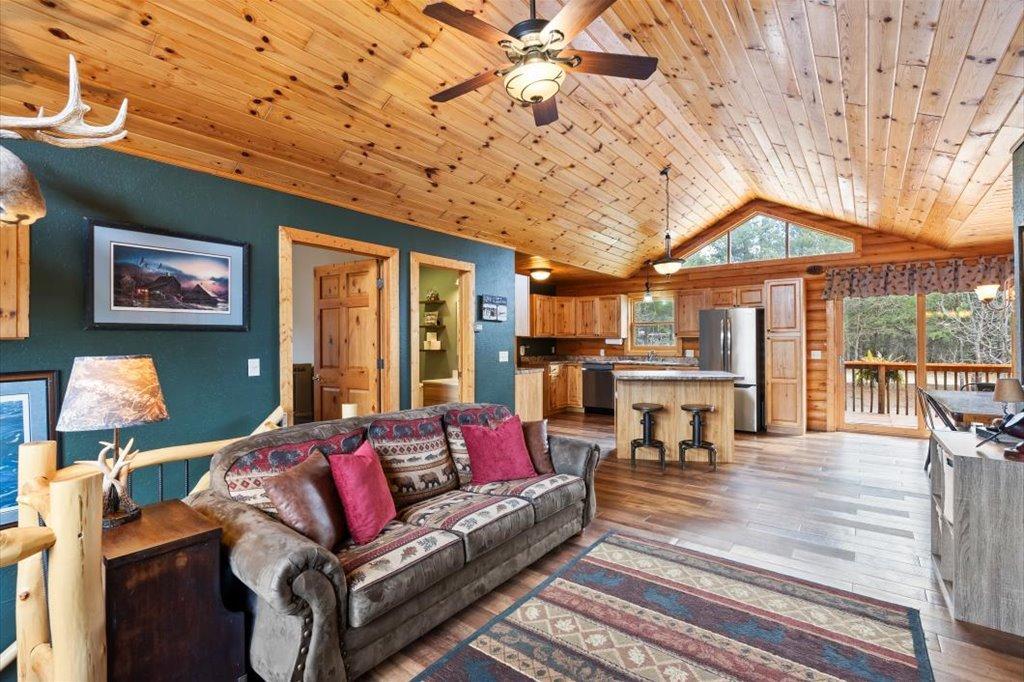 2015 single family home for sale at 7367 Hunter Circle in Brainerd, MN — 4 bed, 3 bath (photo 10 of 35)