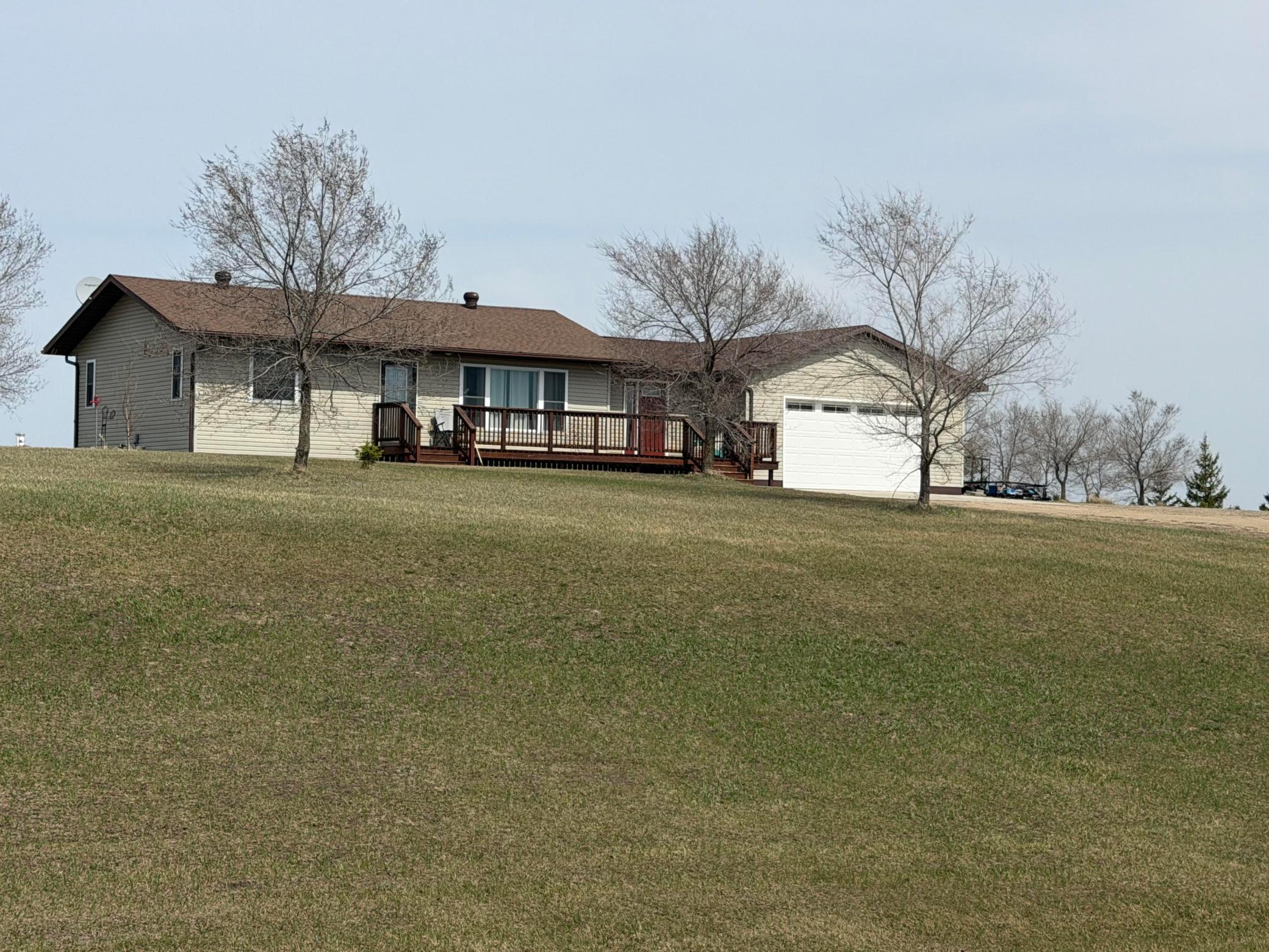 1980 single family home for sale at 41485 429th Street in Perham, MN — 4 bed, 2 bath (photo 2 of 14)
