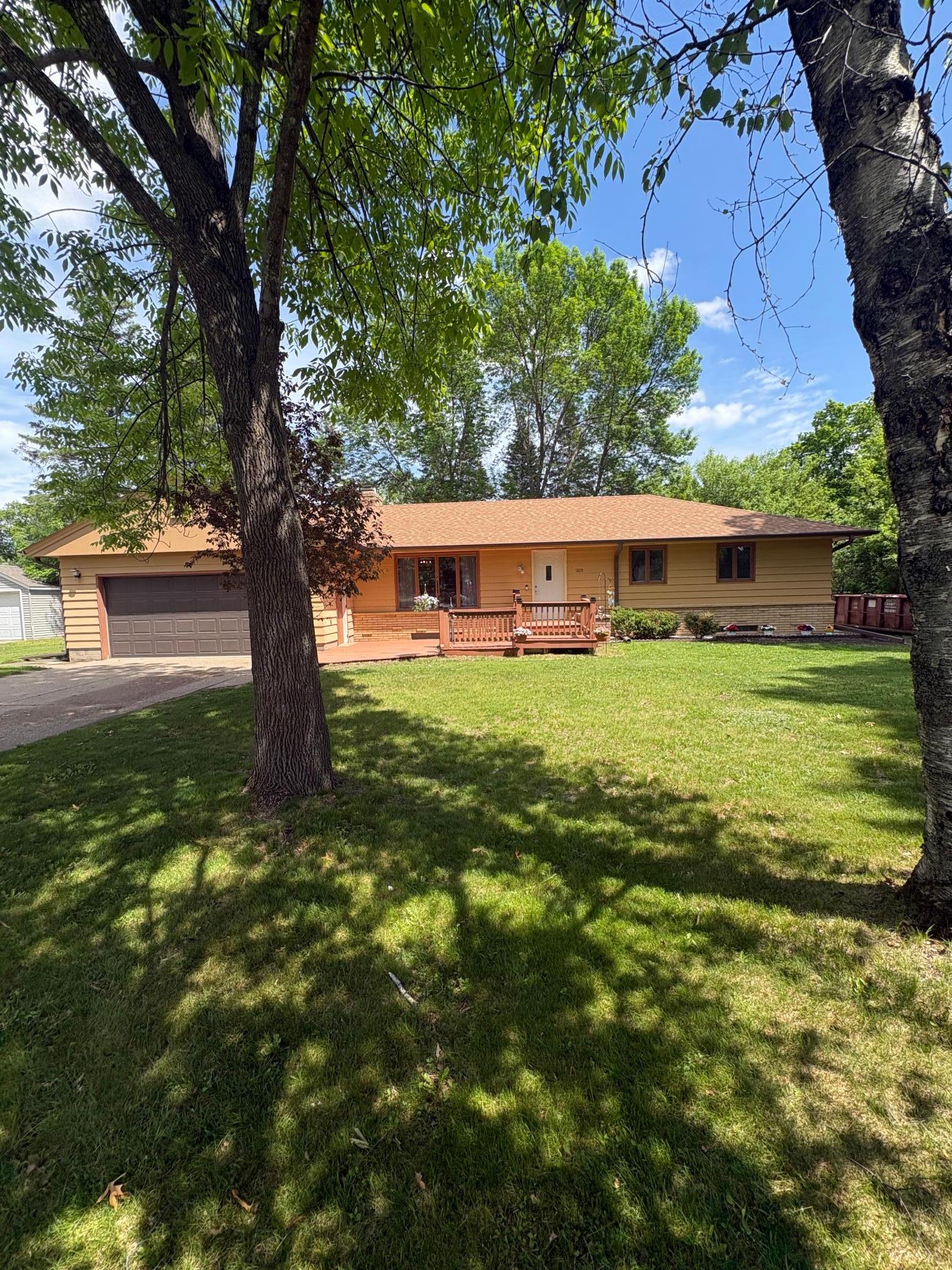 1960 single family home for sale at 1829 Graydon Avenue in Brainerd, MN — 4 bed, 3 bath (photo 2 of 3)