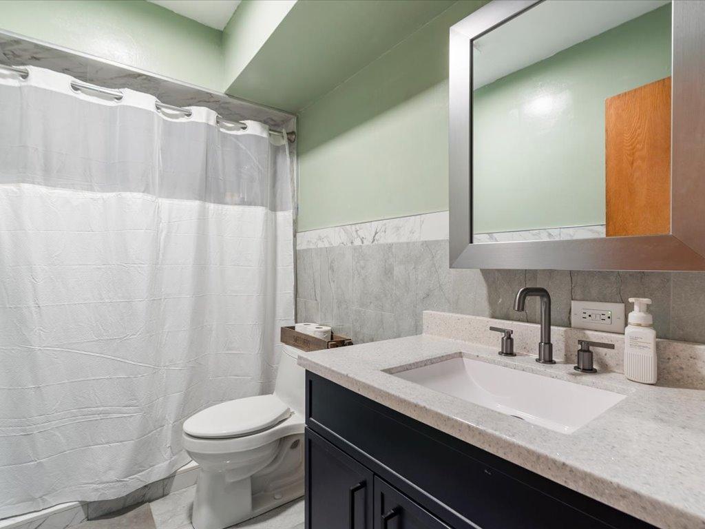 1960 single family home for sale at 1829 Graydon Avenue in Brainerd, MN — 4 bed, 3 bath (photo 16 of 31)