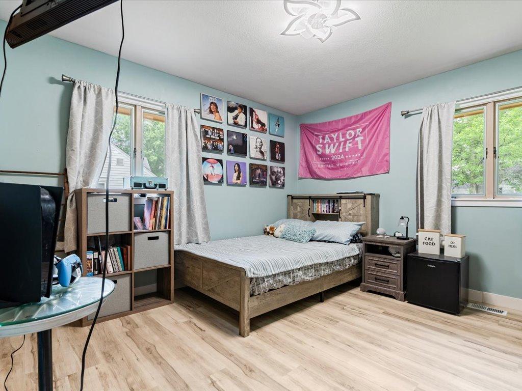 1960 single family home for sale at 1829 Graydon Avenue in Brainerd, MN — 4 bed, 3 bath (photo 18 of 31)
