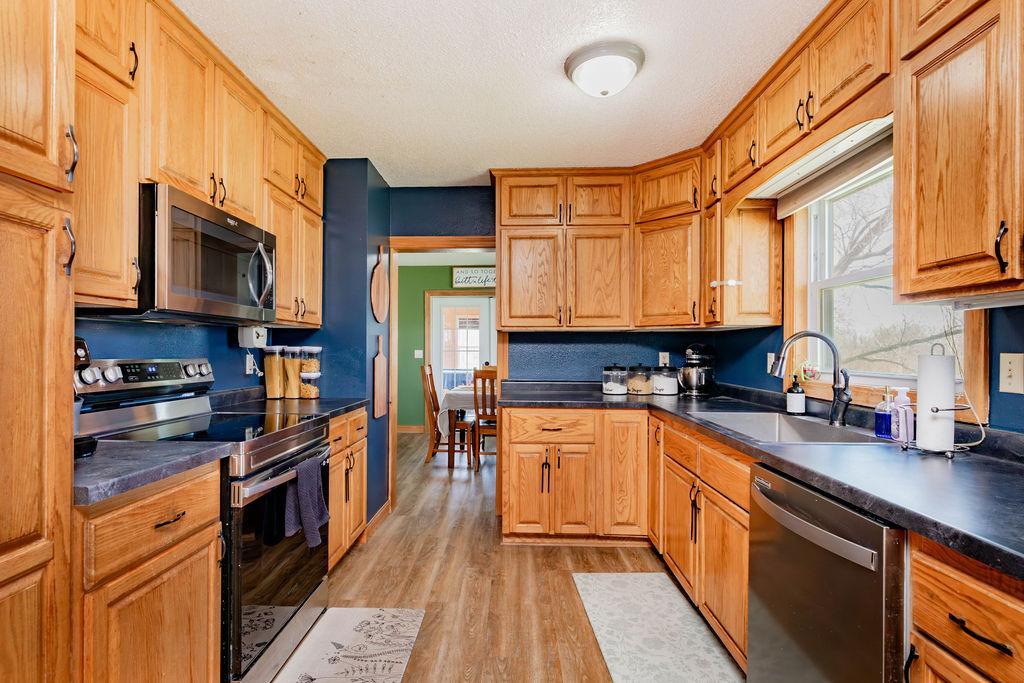 14237 30th Avenue S, Glyndon MN 56547 - Photo 4 of 51