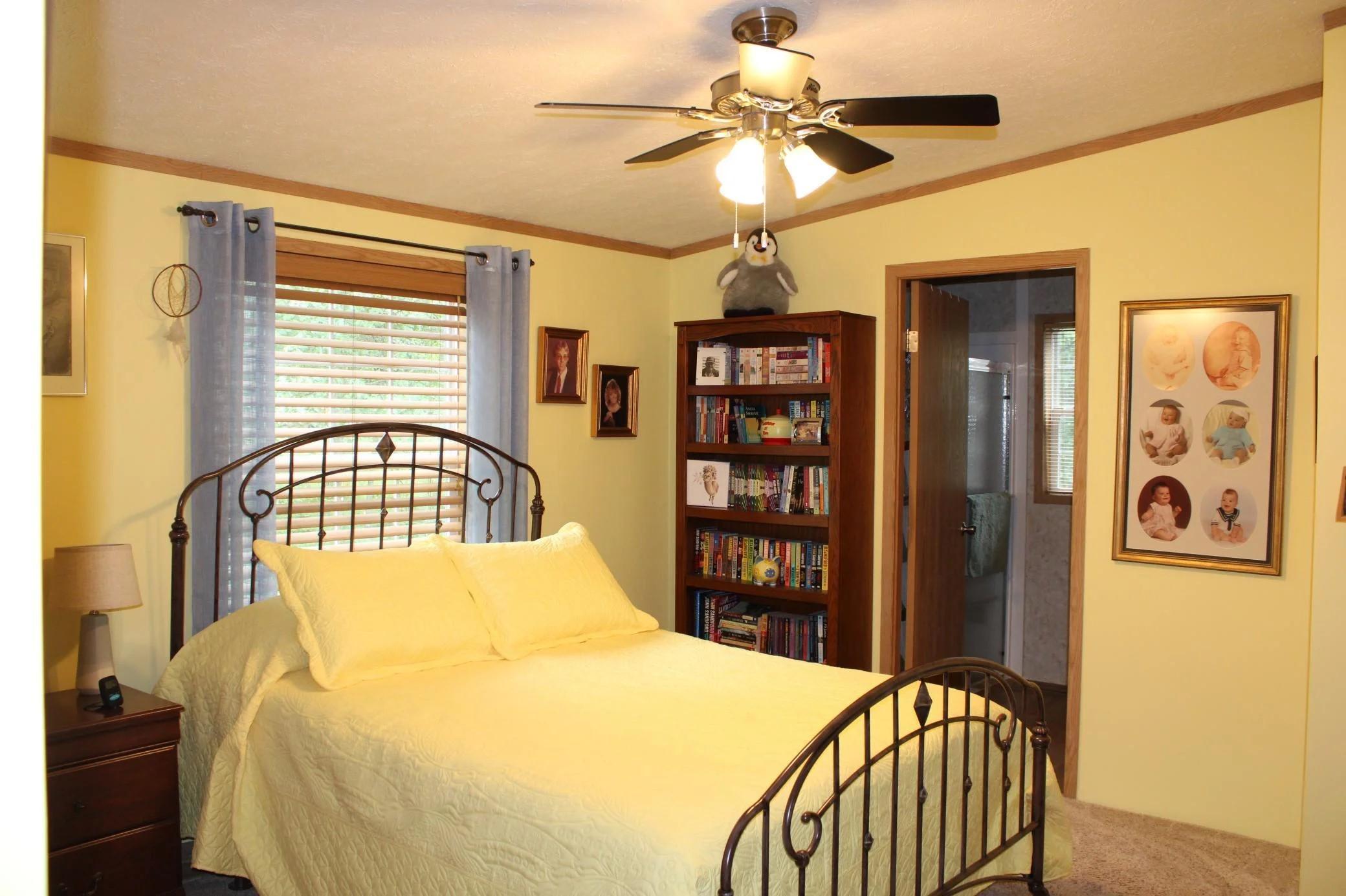 2007 single family home for sale at 1707 Crosby Court SE, Unit 4 in Bemidji, MN — 2 bed, 2 bath (photo 11 of 24)