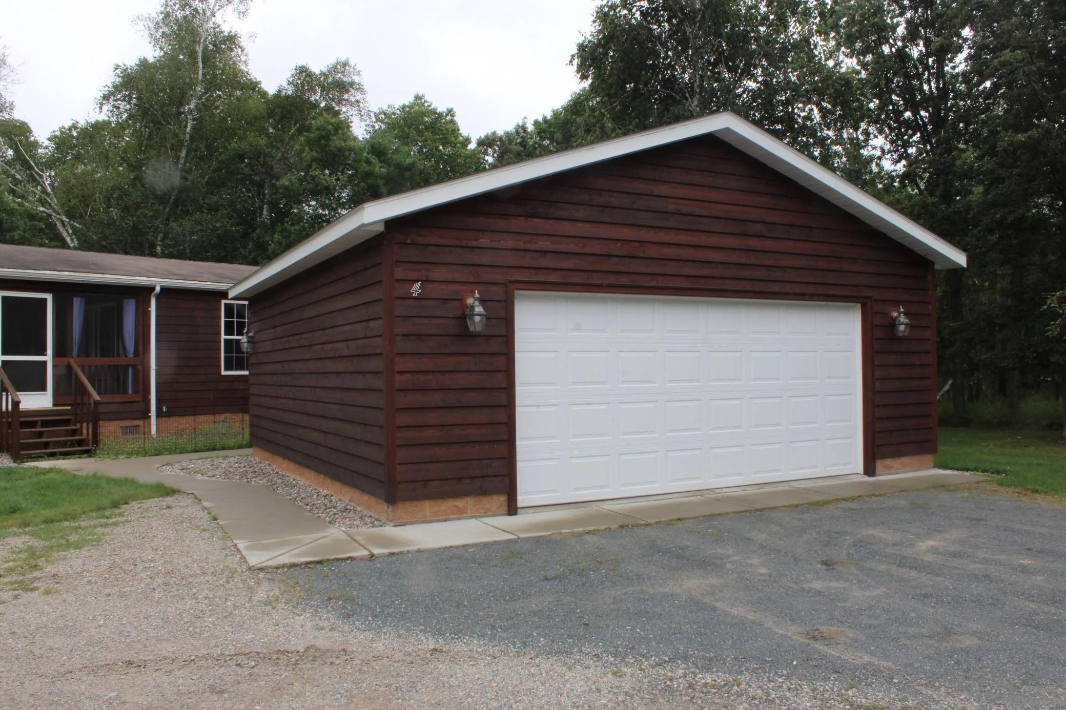 2007 single family home for sale at 1707 Crosby Court SE, Unit 4 in Bemidji, MN — 2 bed, 2 bath (photo 4 of 24)