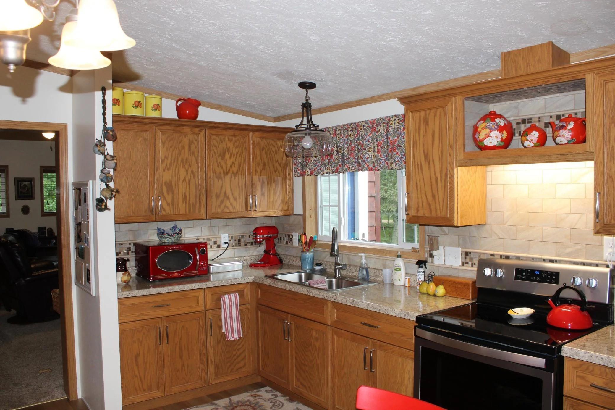 2007 single family home for sale at 1707 Crosby Court SE, Unit 4 in Bemidji, MN — 2 bed, 2 bath (photo 10 of 24)