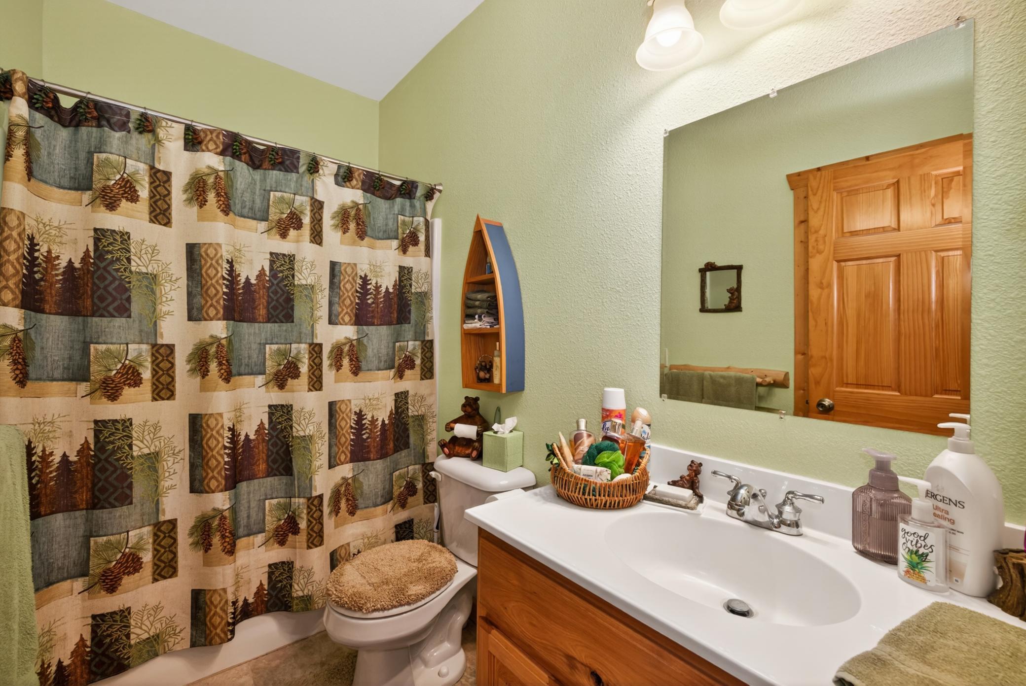 2007 single family home for sale at 24425 Gray Goose Drive in Park Rapids, MN — 4 bed, 3 bath (photo 17 of 41)