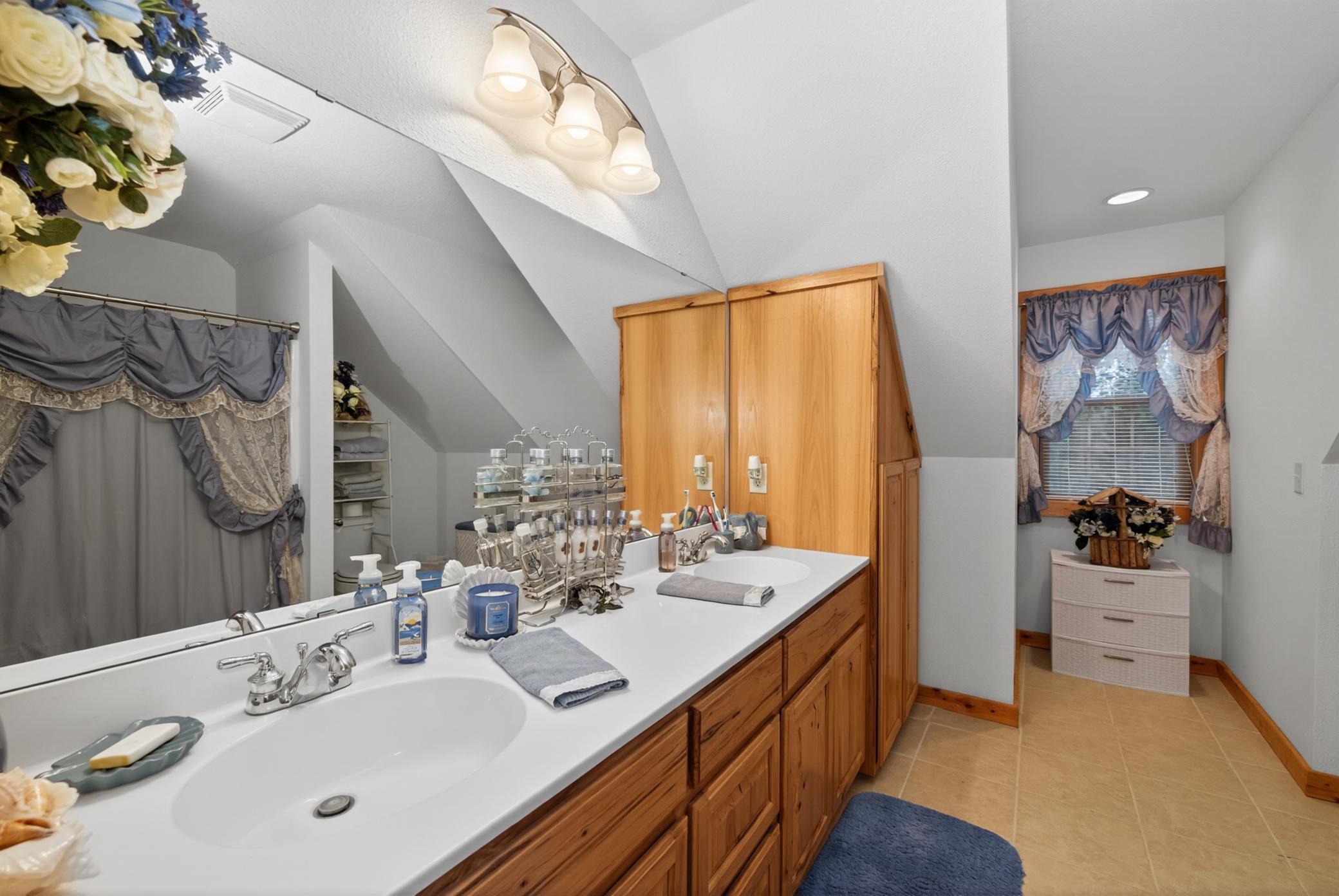 2007 single family home for sale at 24425 Gray Goose Drive in Park Rapids, MN — 4 bed, 3 bath (photo 28 of 41)
