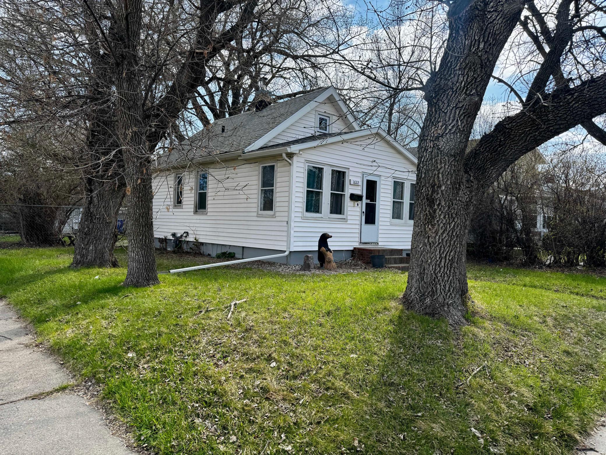1622 S 11th Avenue S, Fargo ND 58103 - Photo 2 of 21